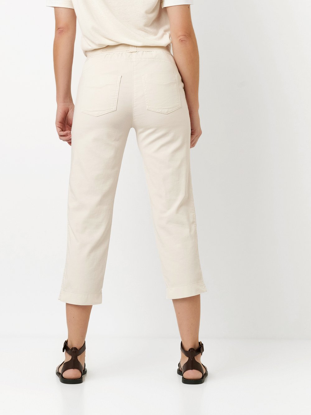 TONI_FS26-Kollektion_726_21-211805-8_3-jpg