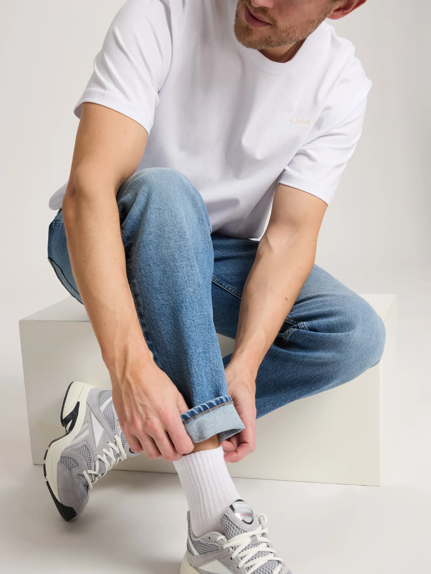 E_161_272_cross_jeans_null_4-webp