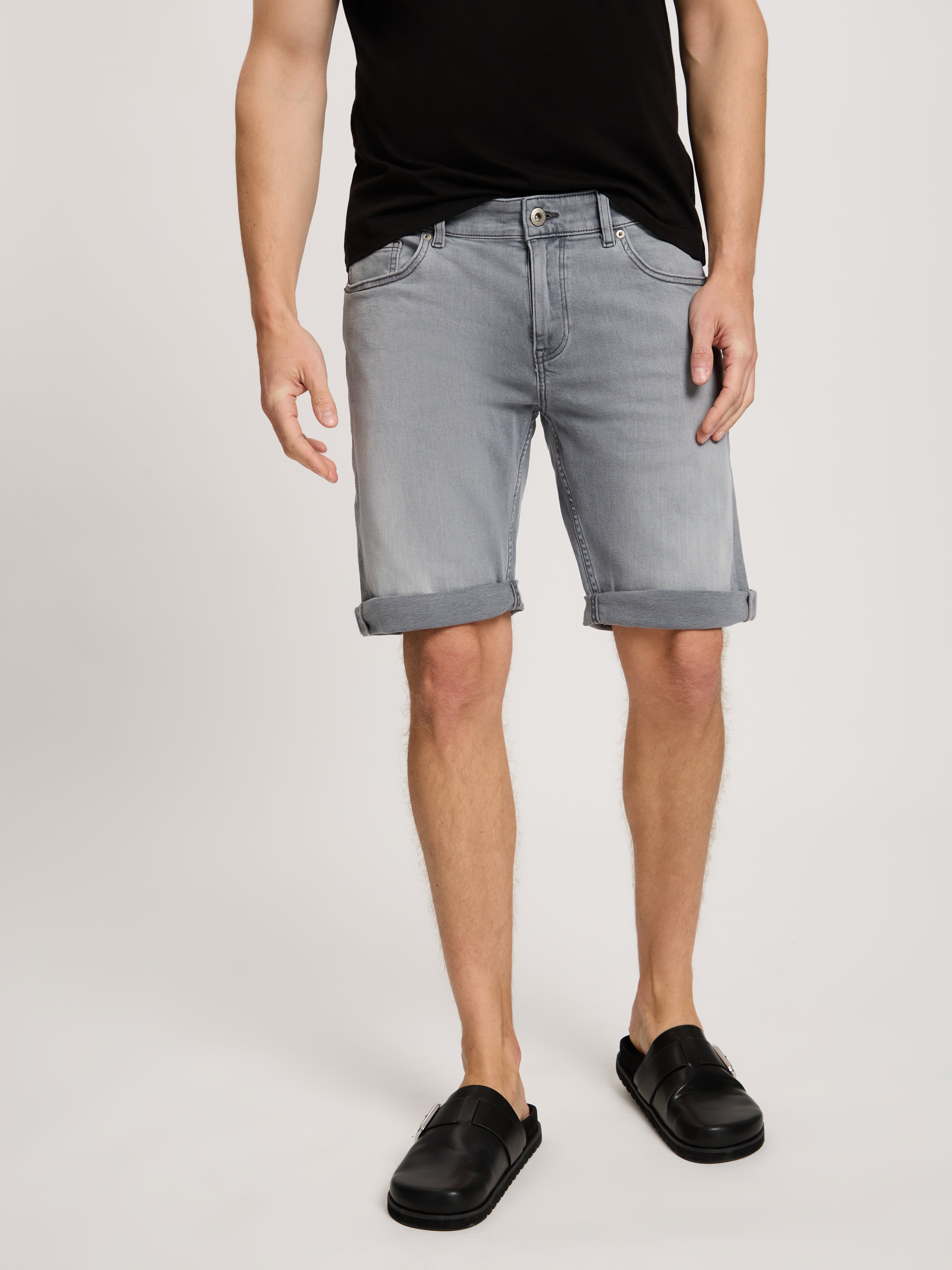 A_565_289_cross_jeans_null-1-jpg