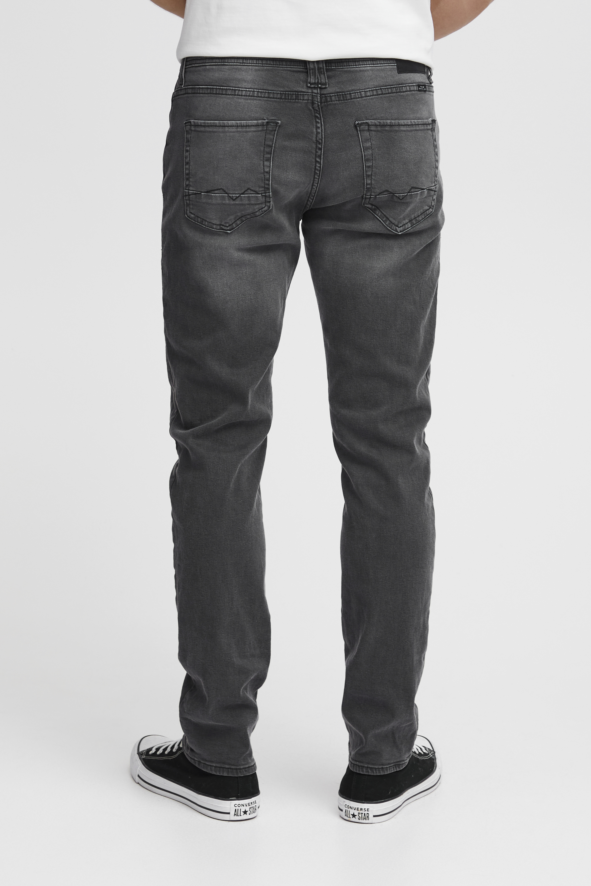 20713302_200295_550-jpg