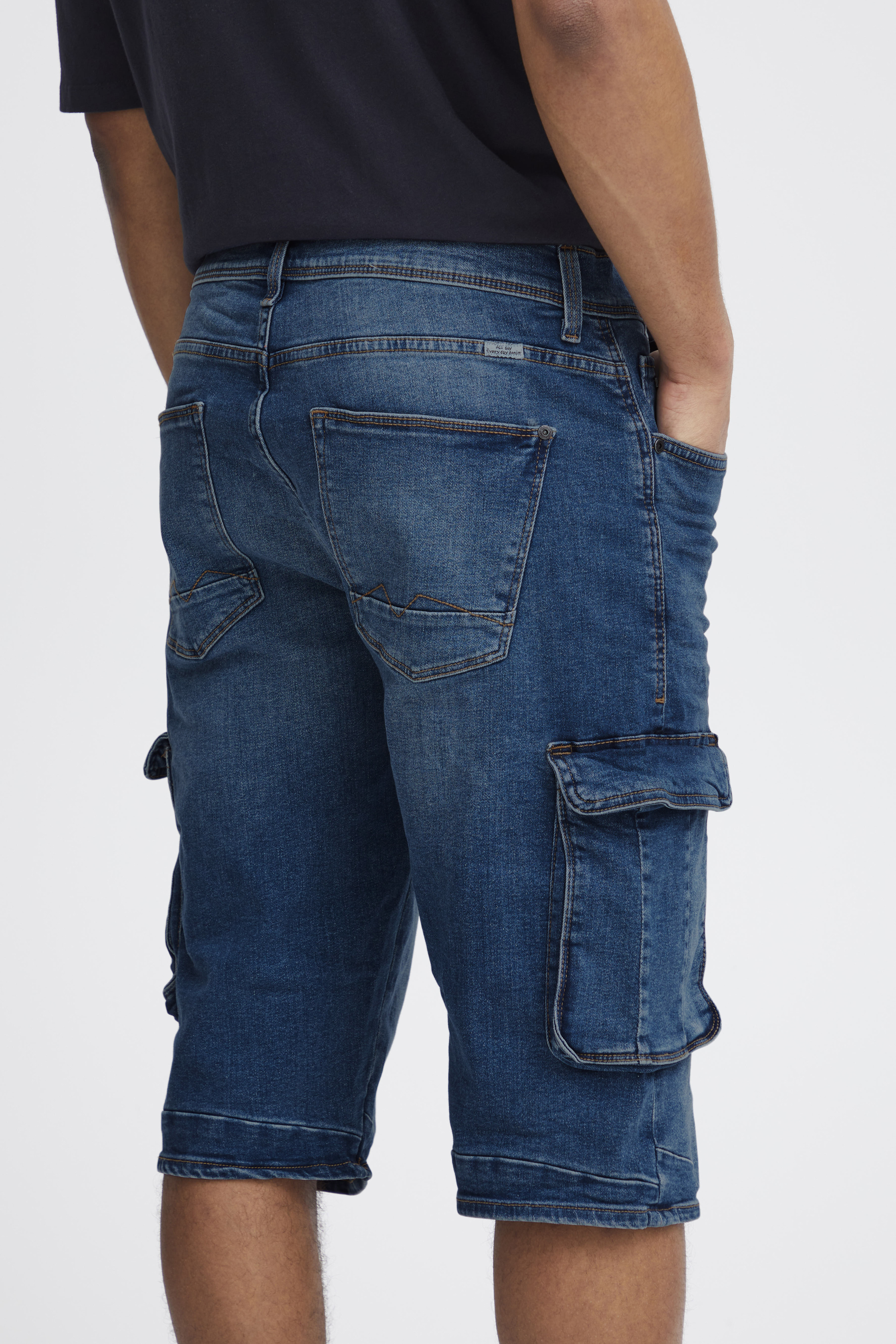 20713329_200291_350-jpg