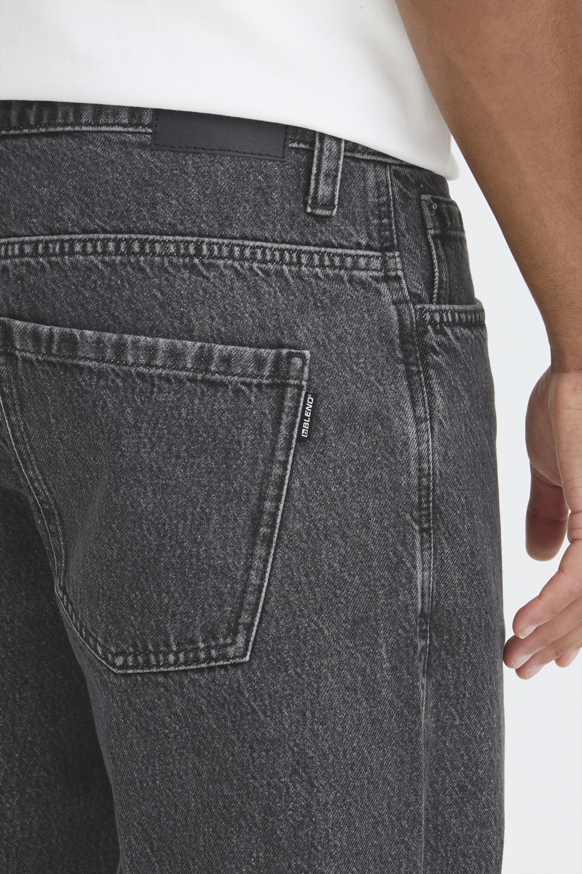 20720289_200296_360-jpeg