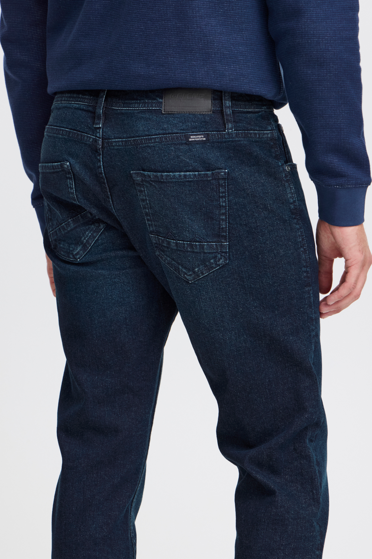 20717301_200292_360-jpg