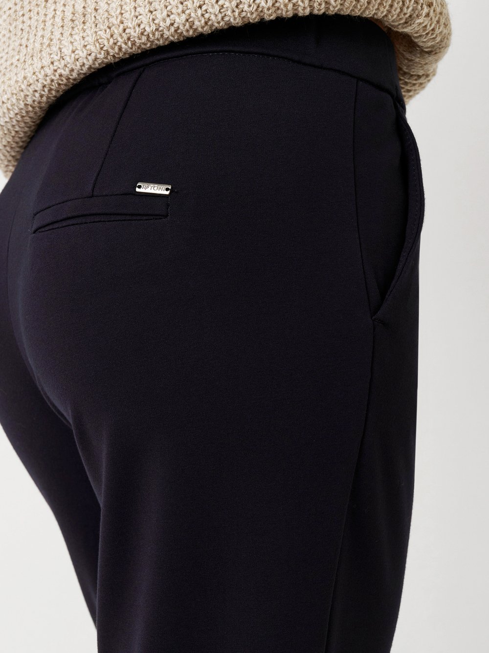 TONI_FS26-Kollektion_591_61-021213-61_4-jpg