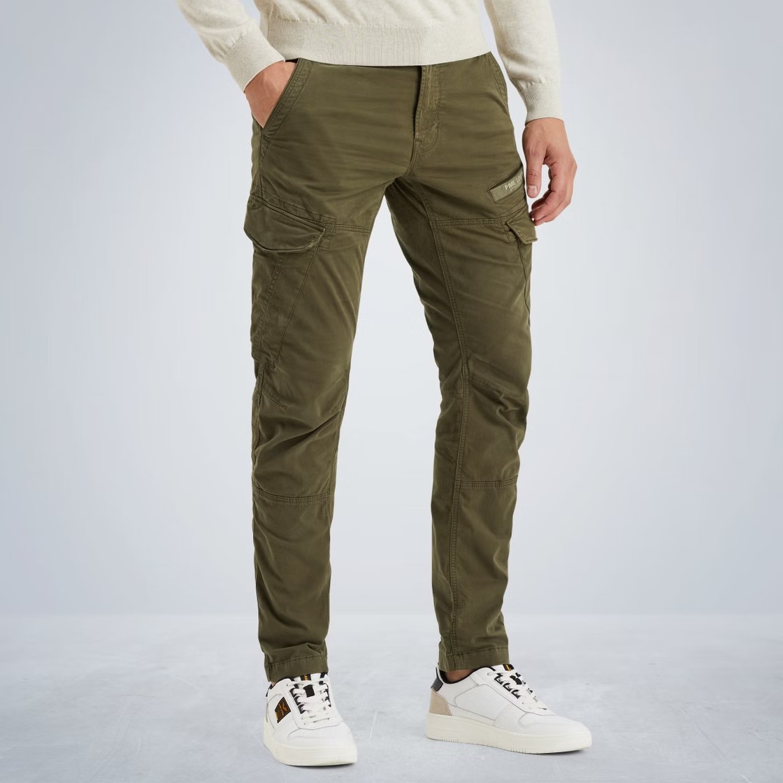 jb20vbWVkaWEvMTcyODM5MzU4MS9jYXRhbG9nL3Byb2R1Y3QvdXBsb2FkL1BUUjI1MDI2MDItNjQxNl9tb2RlbF8yLmpwZw-jpeg