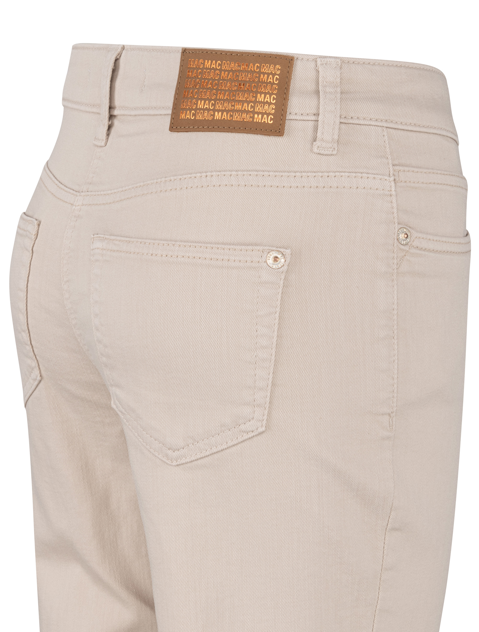 4067374934689-003-jpg