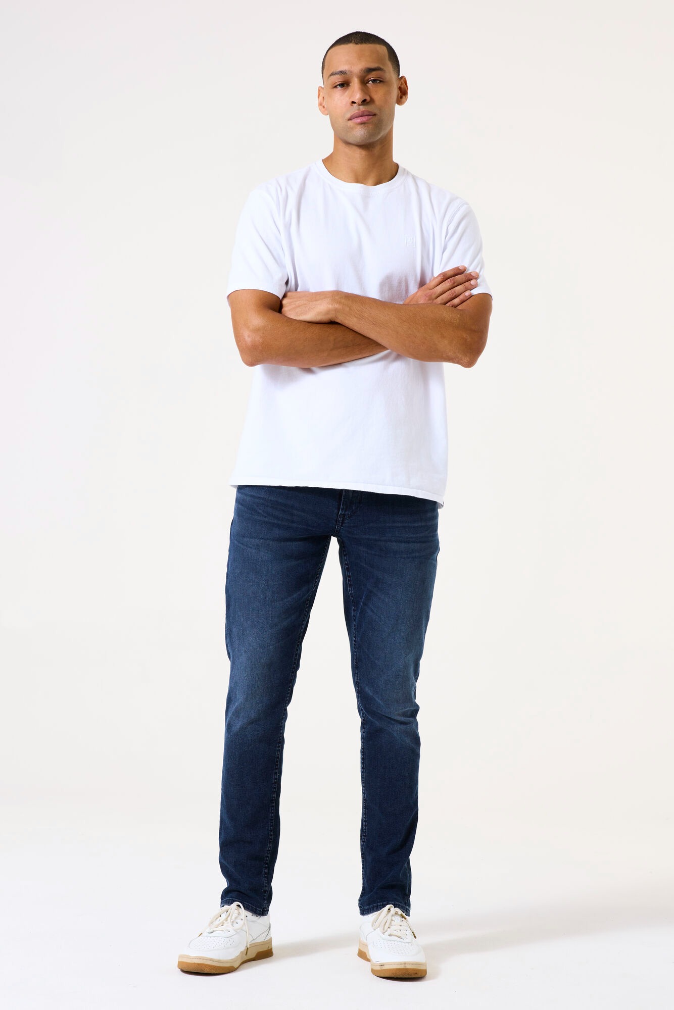 imgi_2_630-7015-onmodel-front-2000-dbeed0f3-jpg