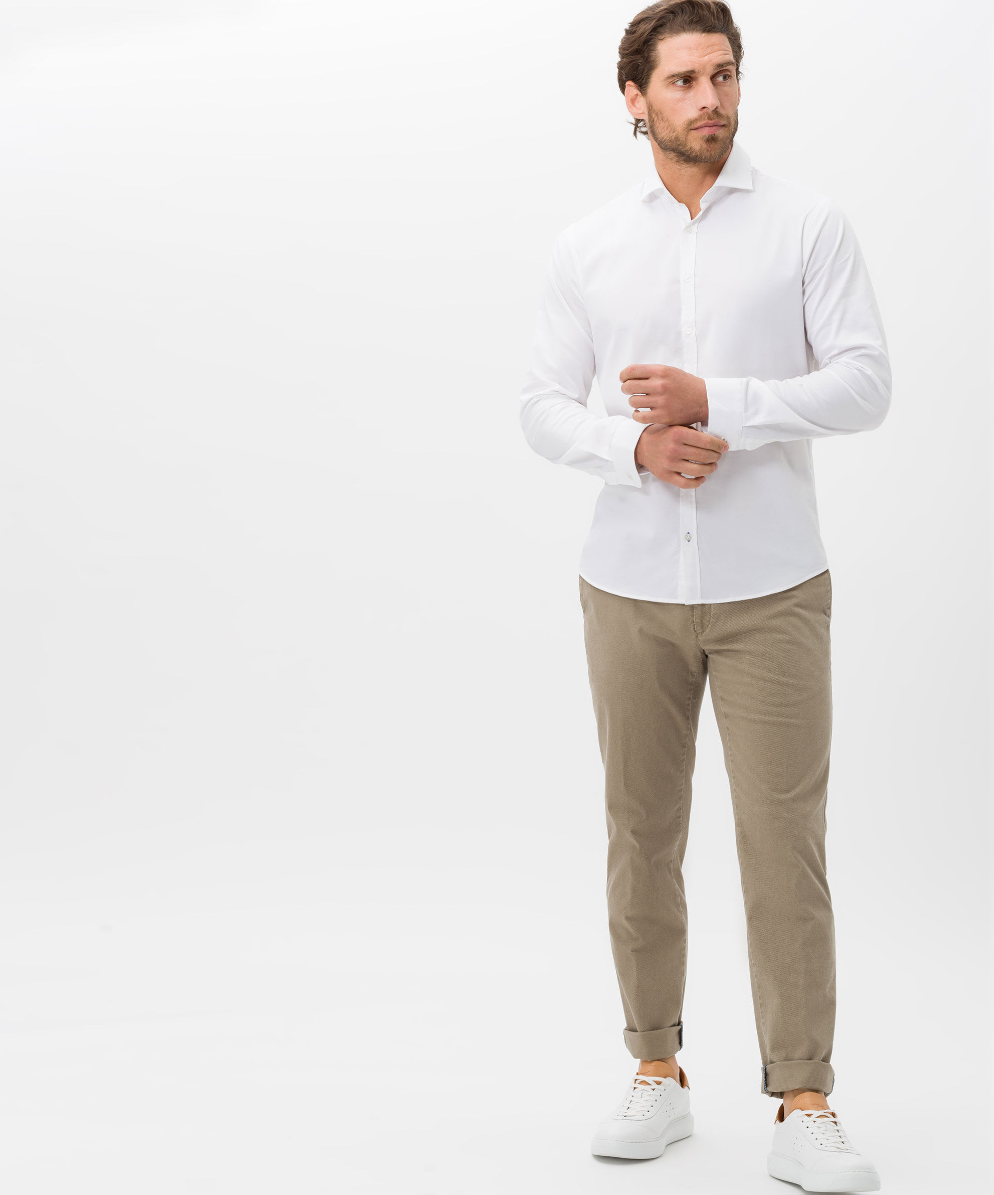 BRAX_221_57_851204_7882020_3