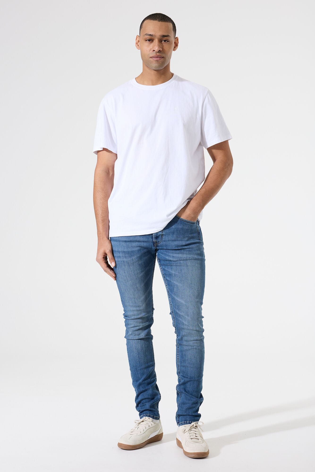 Garcia_NOS_3919_690-3919_5-jpg