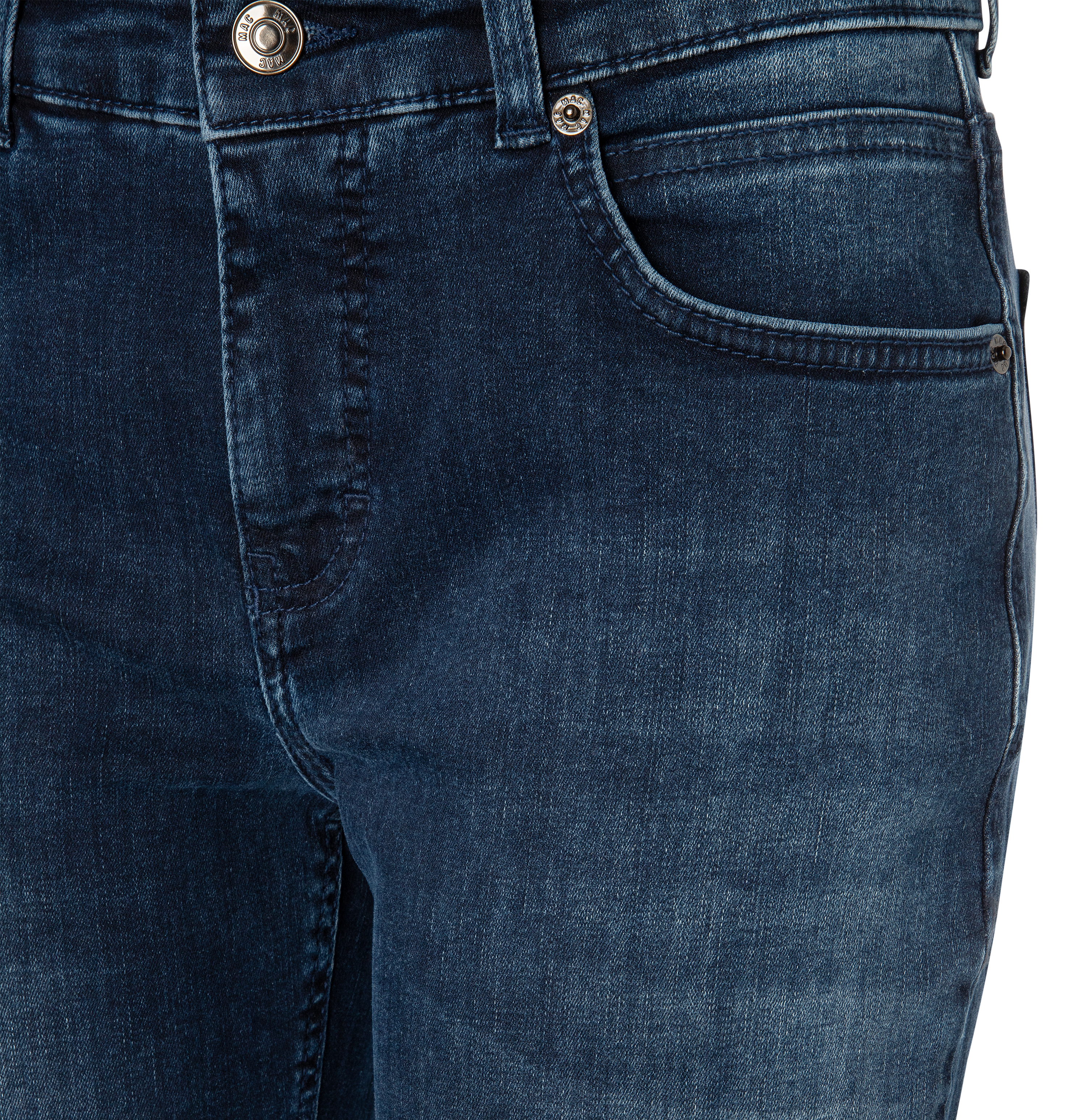 MAC_Early-Autumn-2025_D886_5714-90-0387L-D886_6-jpg