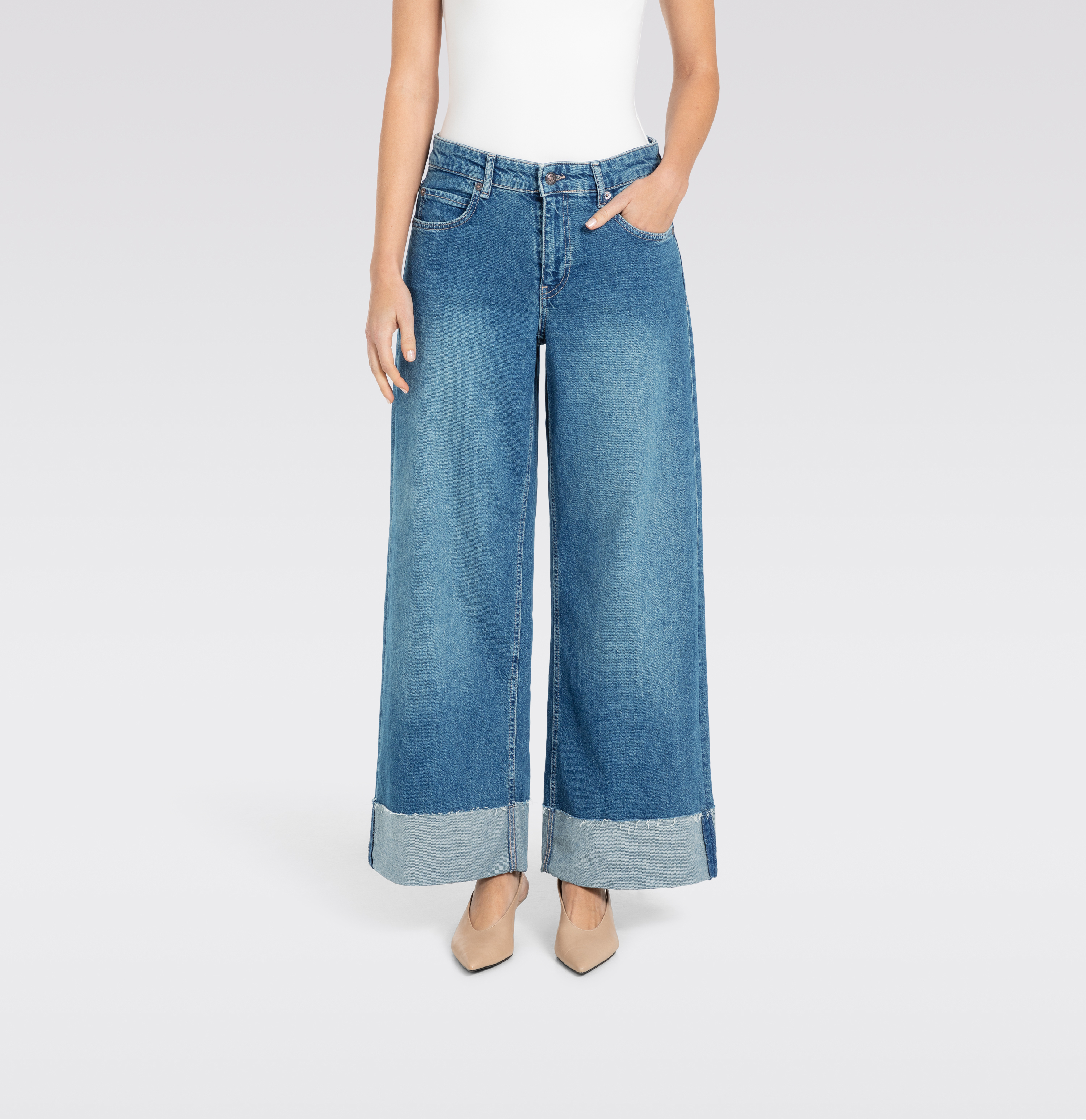 MAC_Early-Autumn-2025_D617_2805-90-0291L-D617-jpg