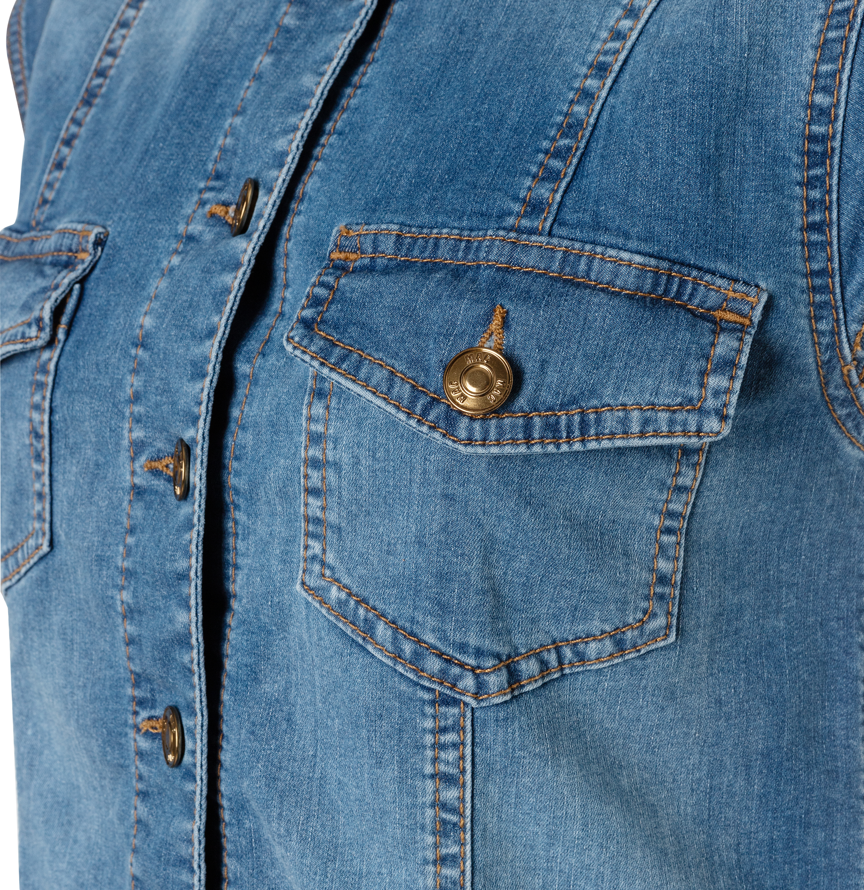 MAC_Spring-2025_D525_0122-90-0391-D525_5-jpg