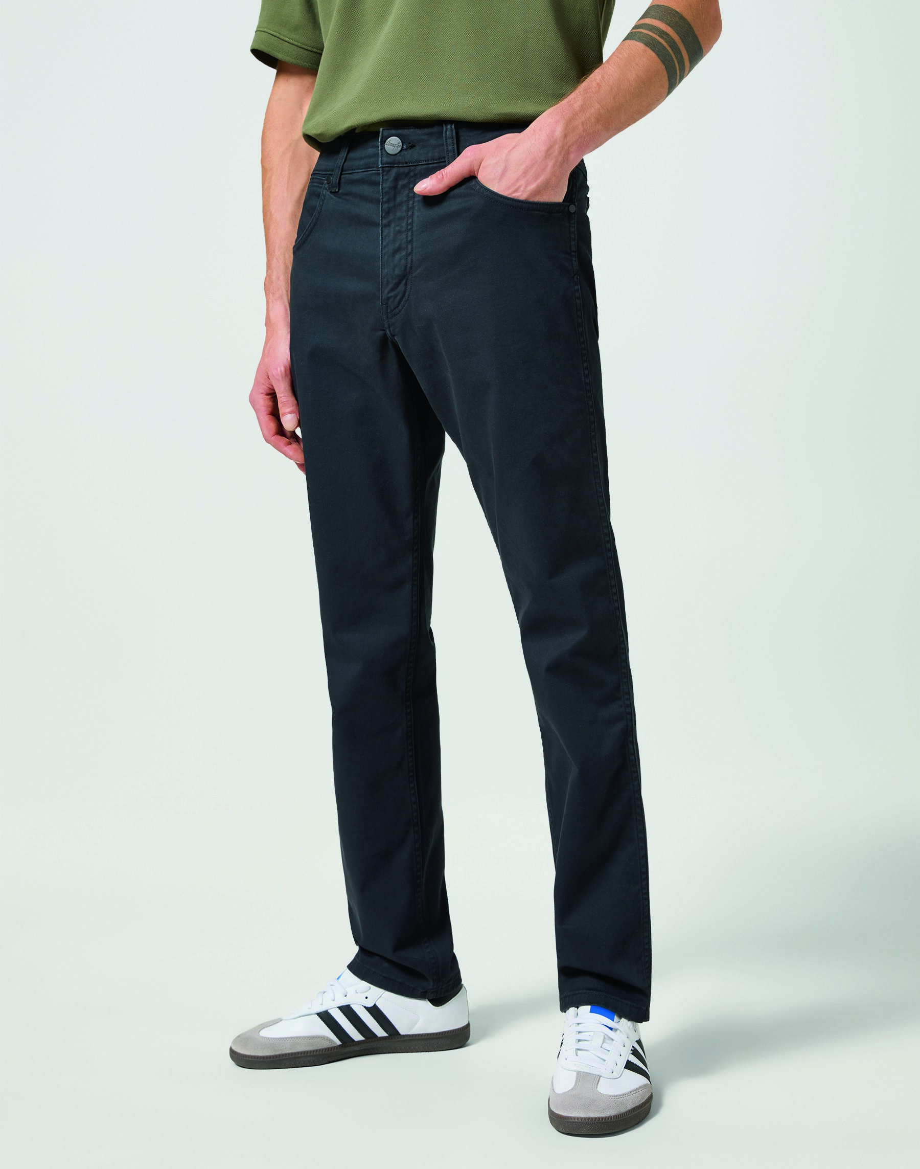 112355031_1-jpg-highres-print-jpg WRANGLER GREENSBORO black 112355031