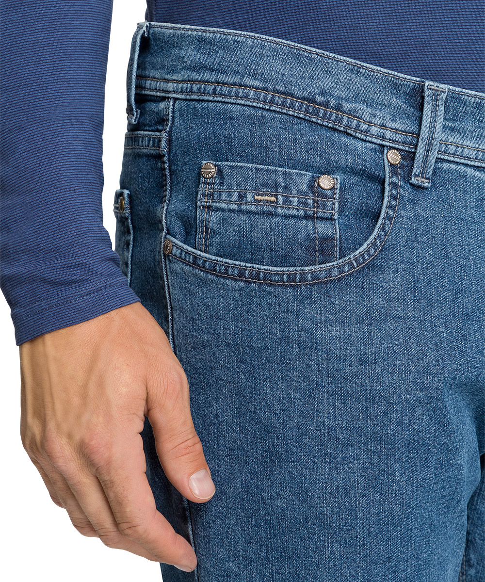 PIONEER_HerbstWinter-2021_6811_P01680100006404-6811_5