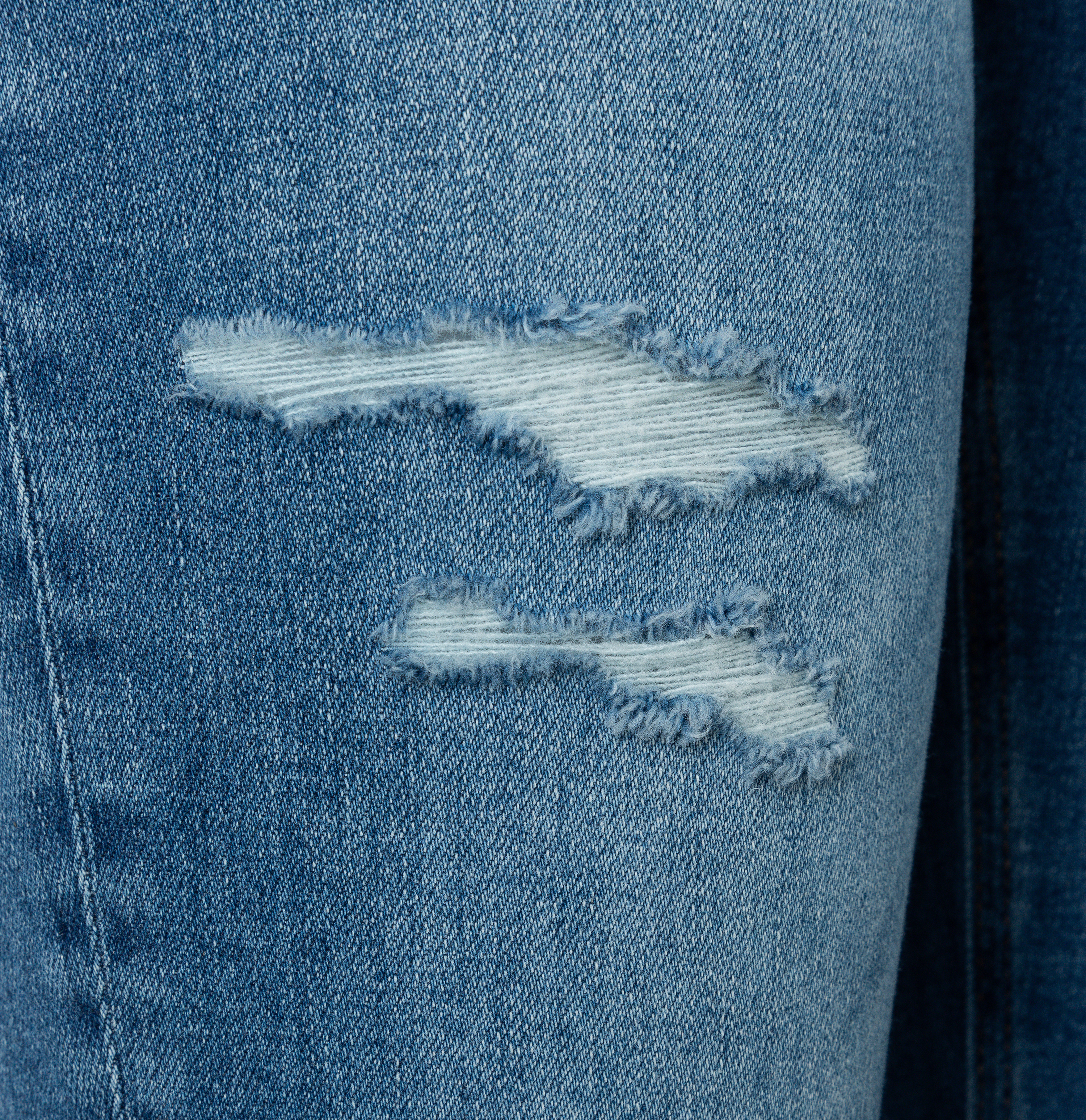 MAC_Early-Spring-2025_D462_2802-90-0333L-D462_7-jpg