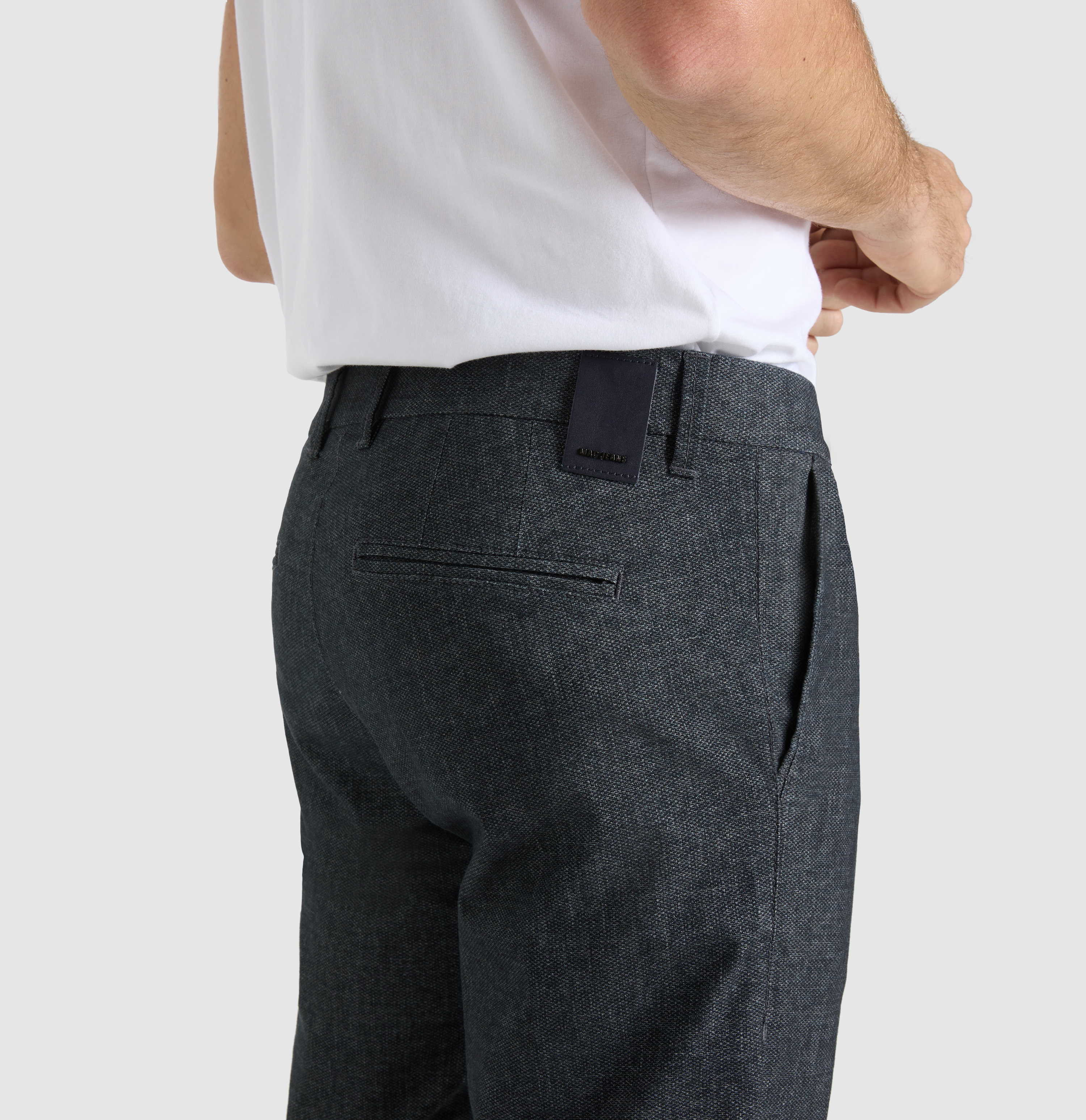 MAC_Early-Autumn-2025_199B_6332-91-0736L-199B_7-jpg