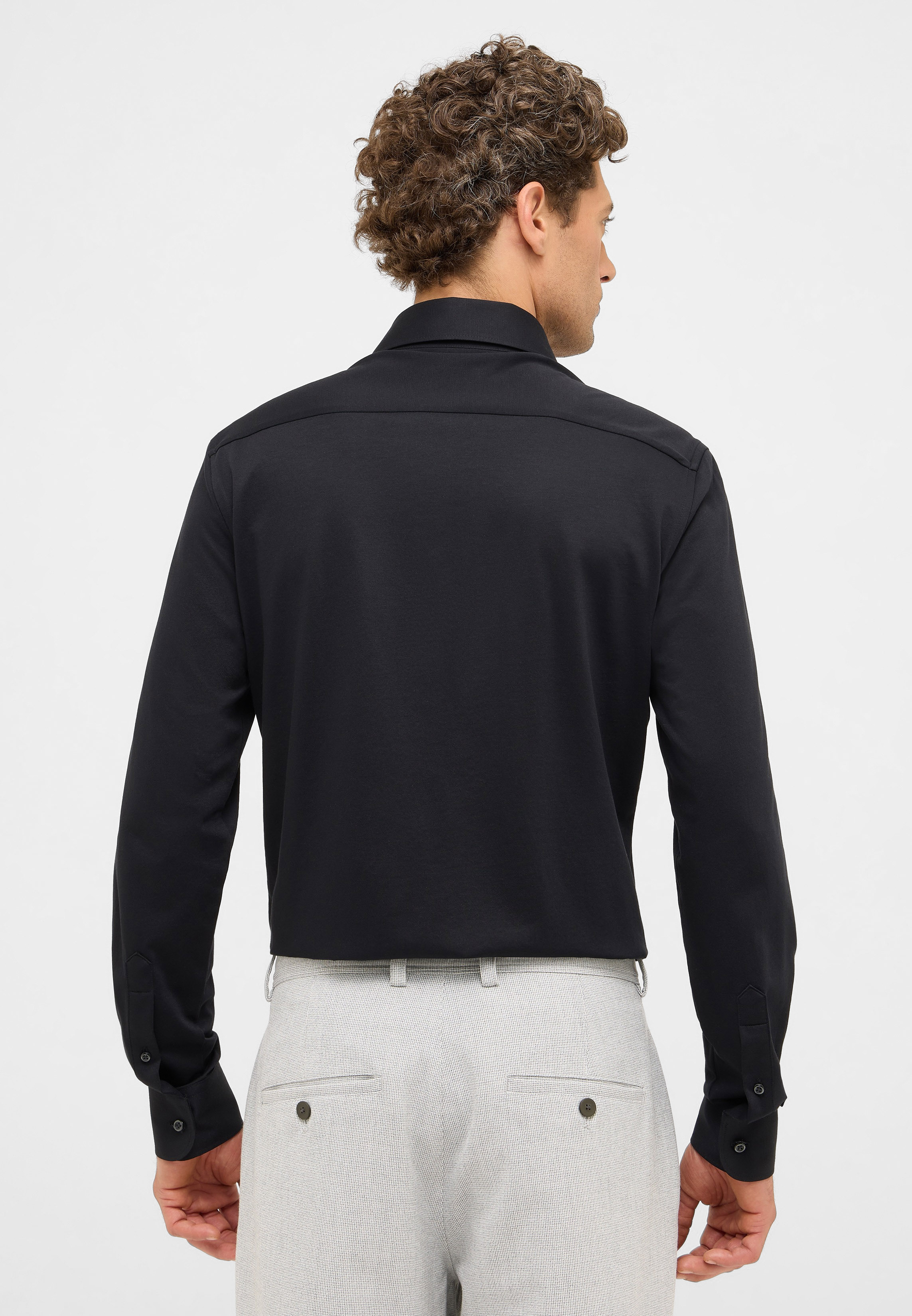 ETERNA_fall_winter-2025_03_1SH15326-2269_39YSV1-_4-jpg