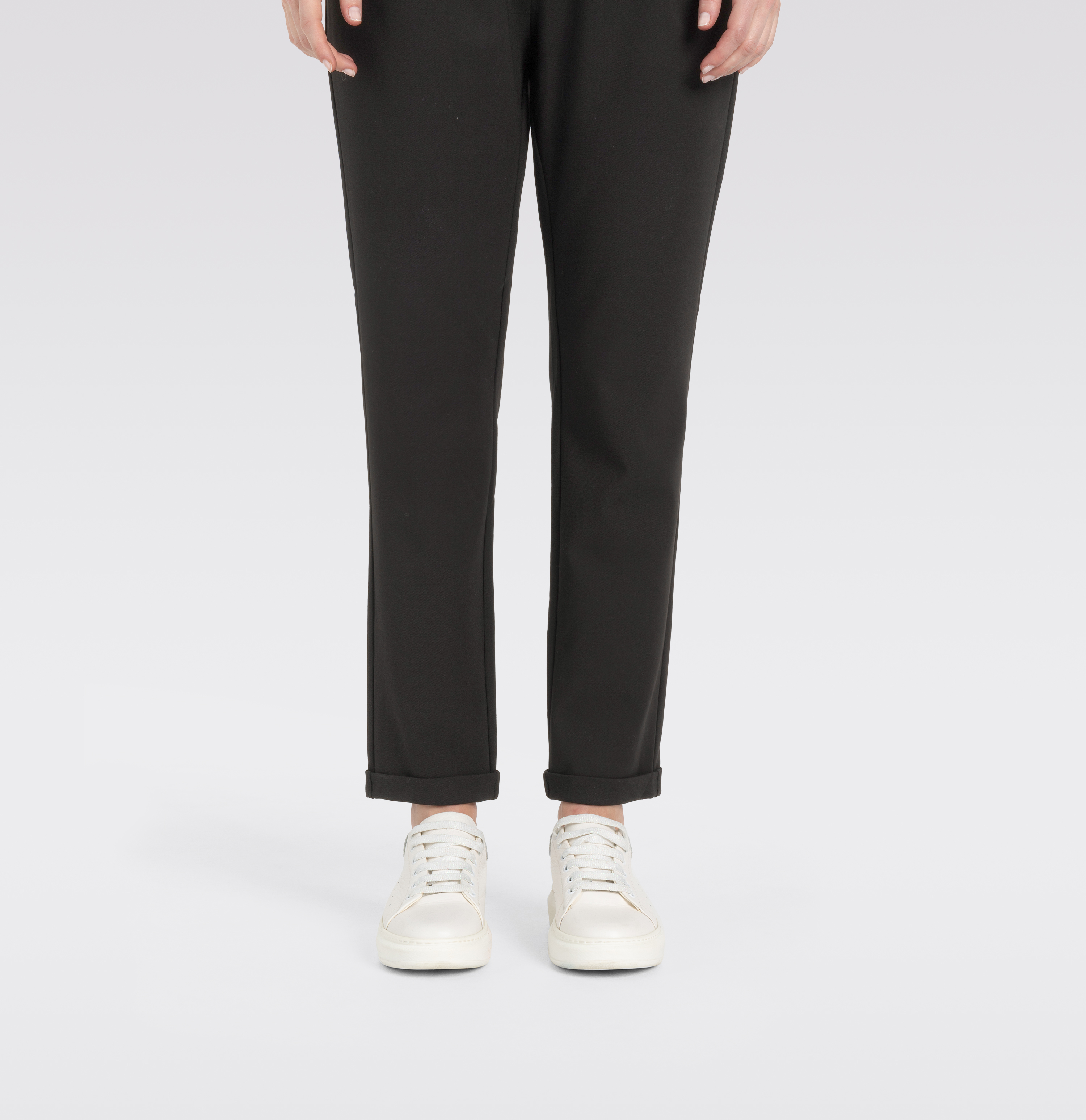 MAC_Autumn-2024_090_3002-00-0138L-090_12-jpg