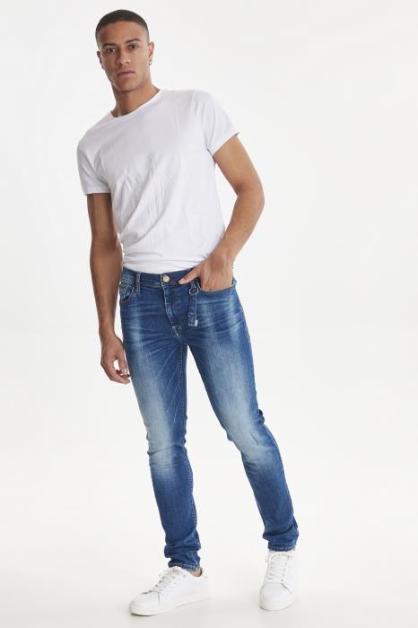 397b4ade-00f5-4048-a513-d966e2635e8d