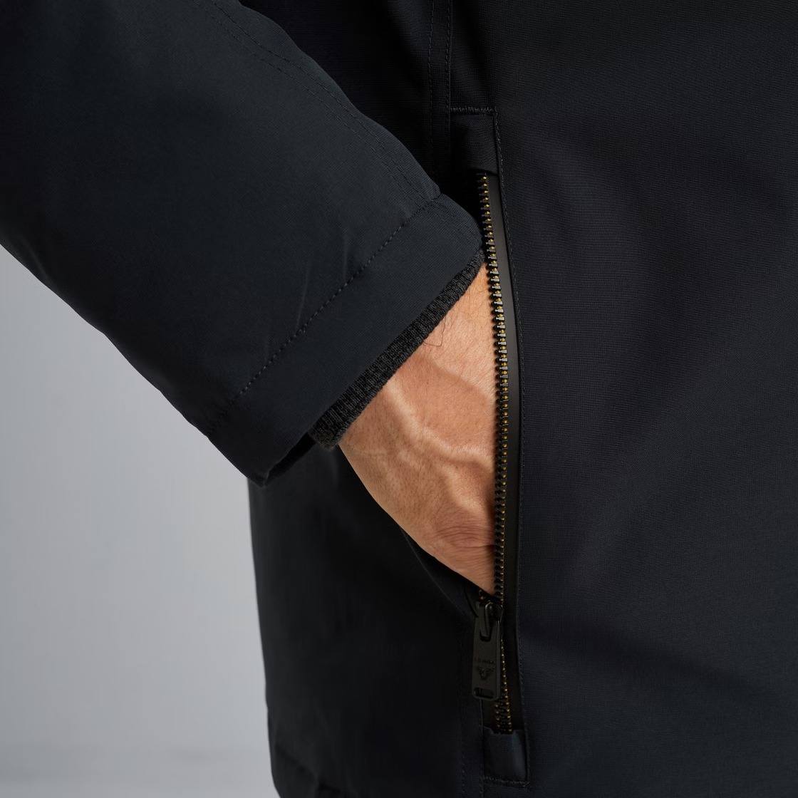 jb20vbWVkaWEvMTc1Mjk5NTI4Ny9jYXRhbG9nL3Byb2R1Y3QvdXBsb2FkL1BKQTI1MDkxMTAtNTI4MV9tb2RlbF82LmpwZw-jpeg