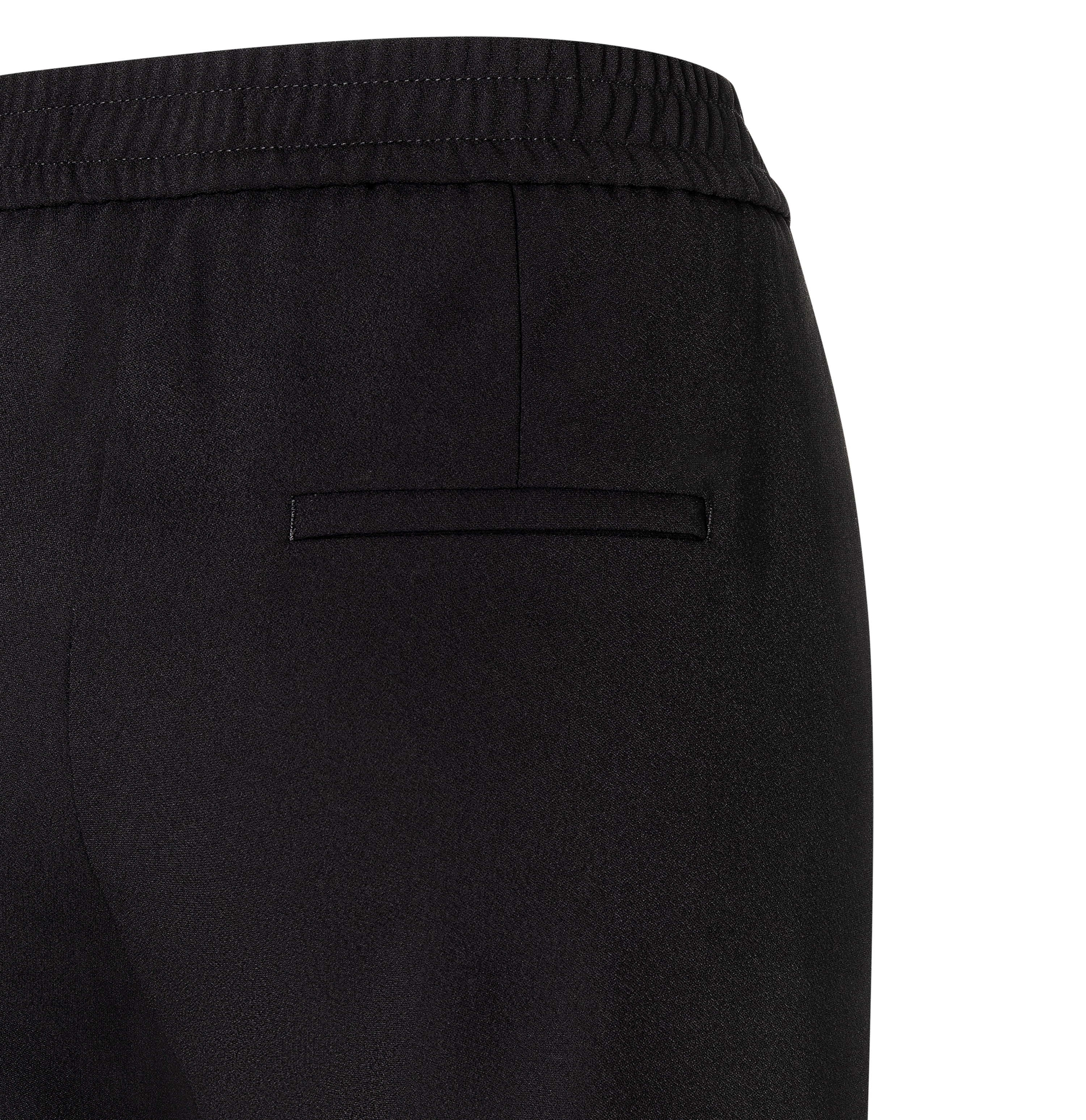 MAC_Autumn-2024_090_2177-00-0231L-090_3-jpg