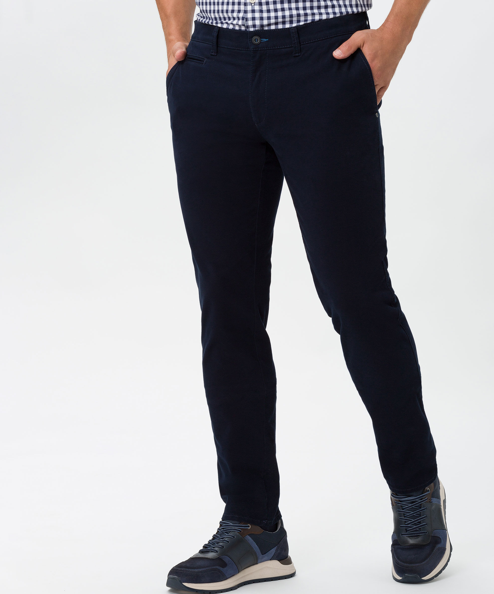 BRAX_221_23_851204_7882020_4