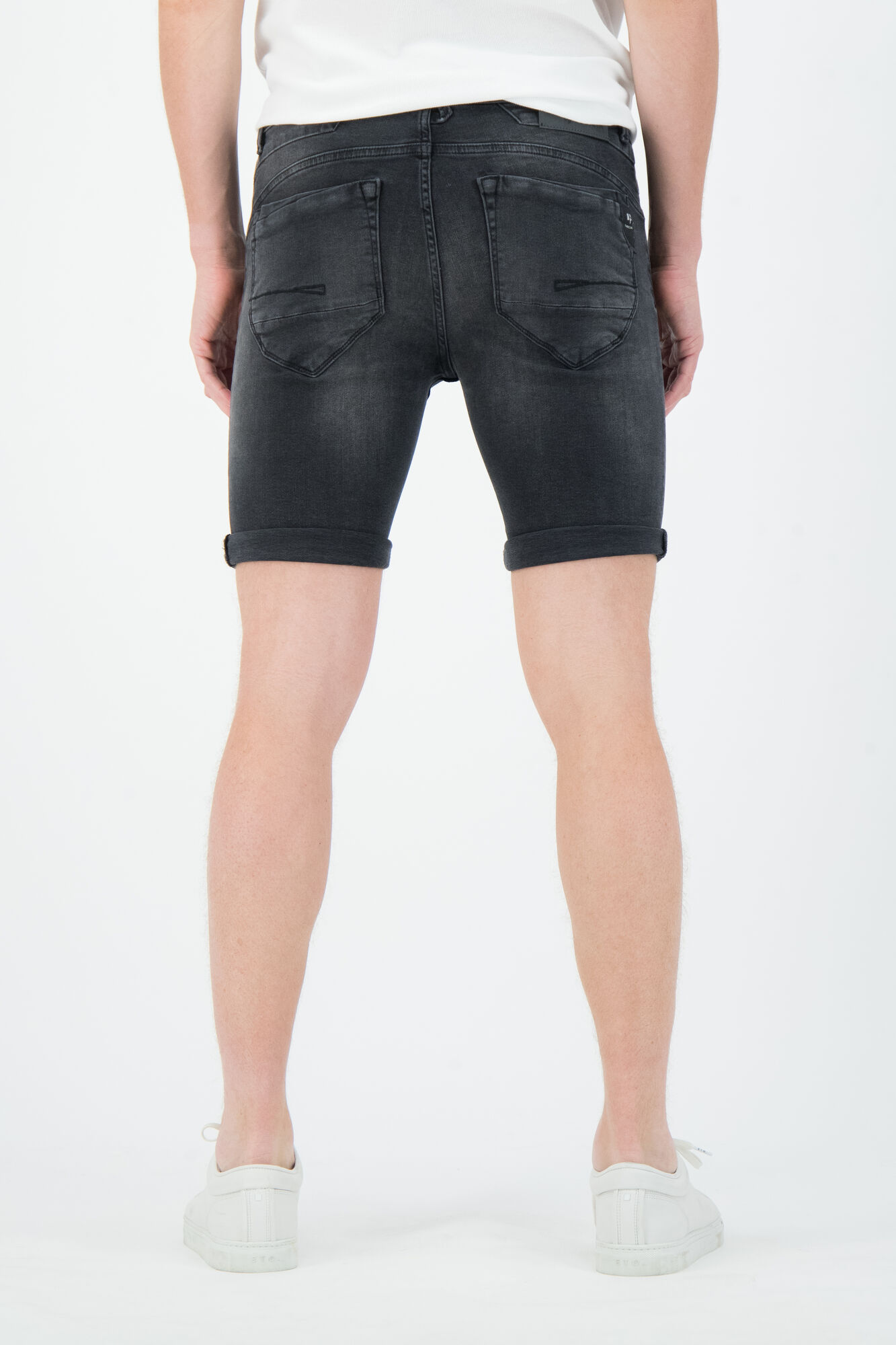 Garcia_springsummer-2021_6080_695-6080_4