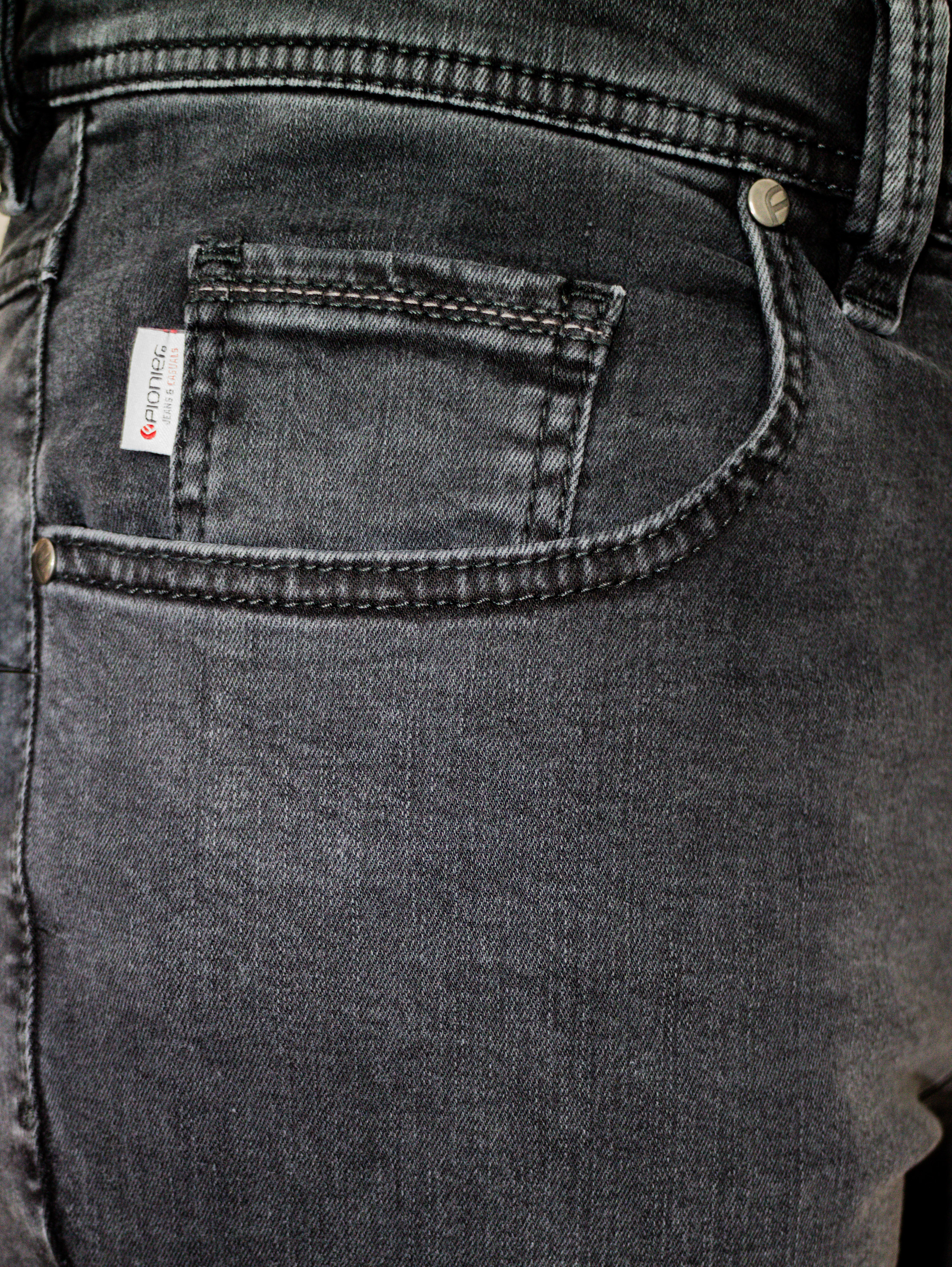 pionier-peter-grey-black-2562-6187-88-pio2562618788-001-0LzekV3a2rCkpY