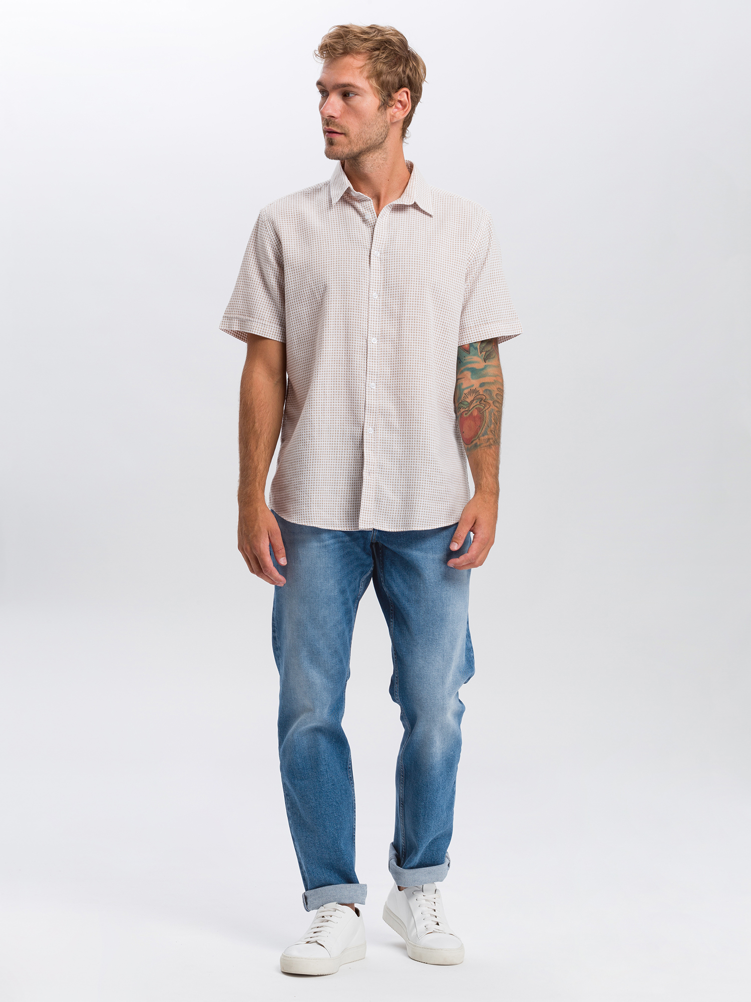 E_195_113_cross_jeans_null_3