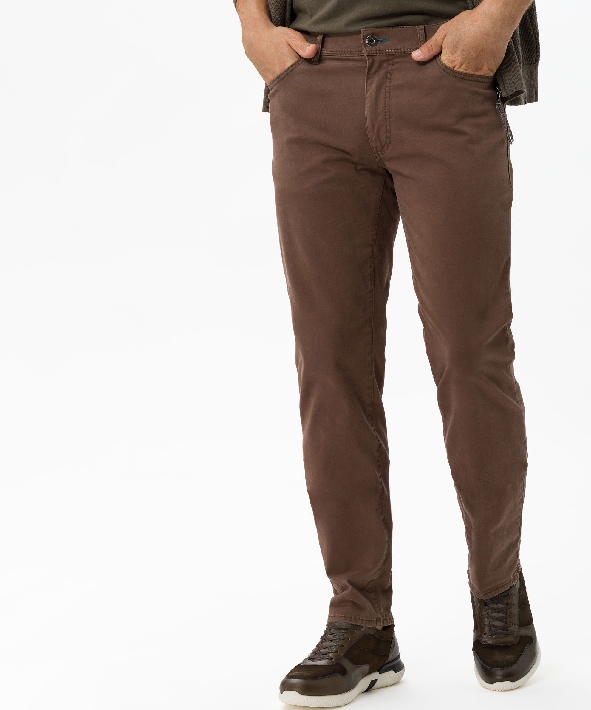 BRAX_221_54_853504_7864120_4