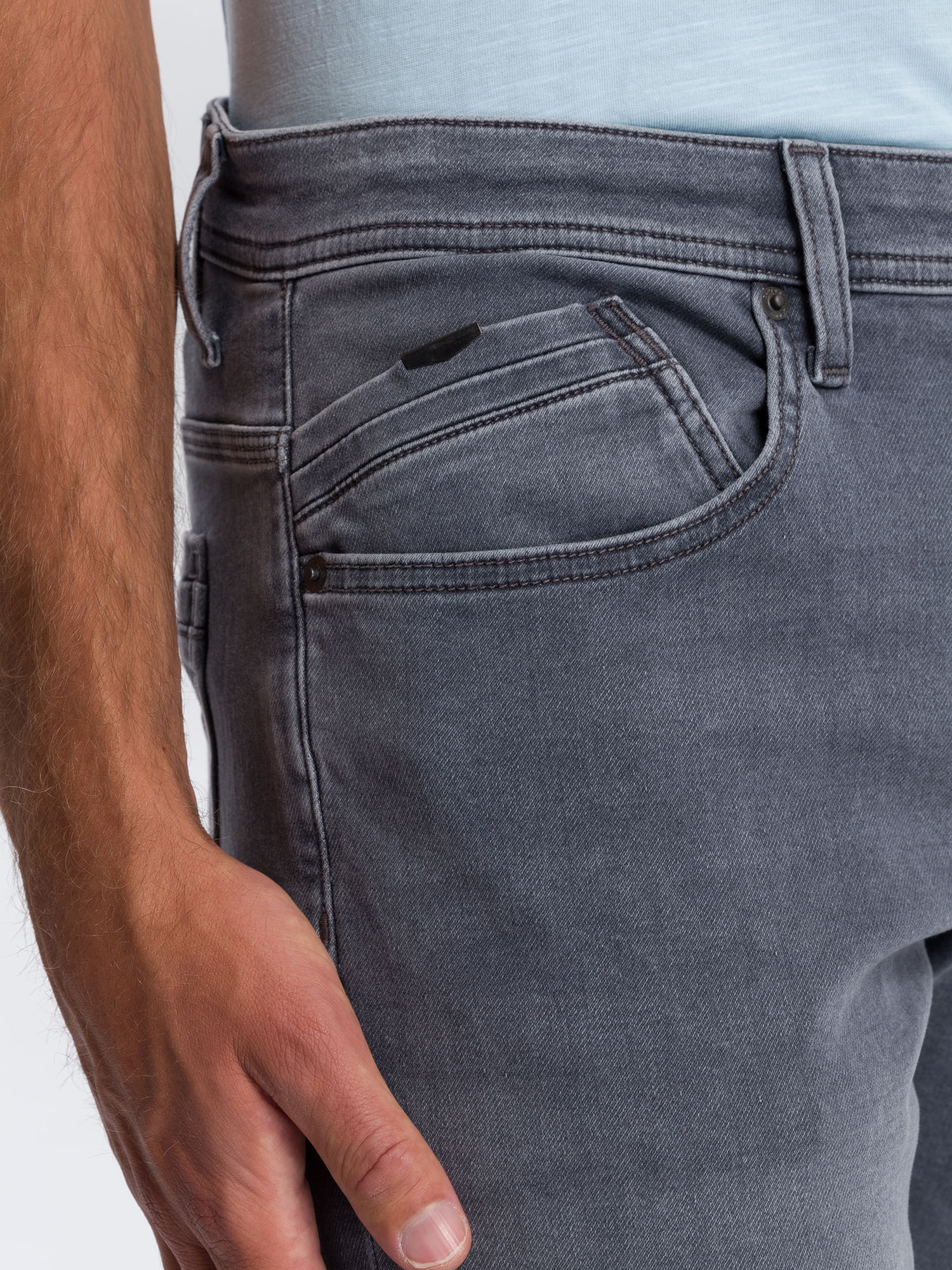 E_197_022_cross_jeans_null_4