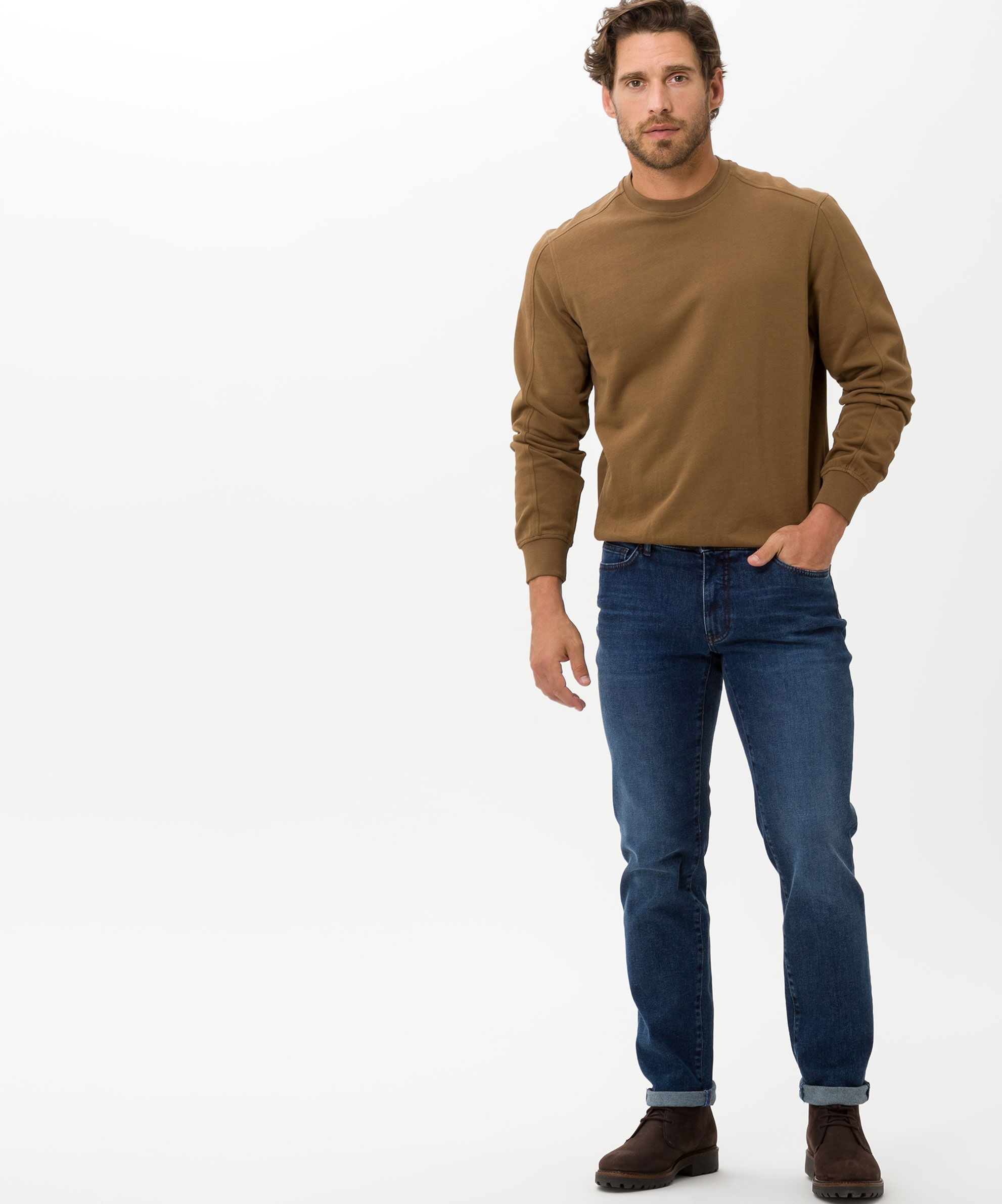 BRAX_221_15_856524_7962220_3