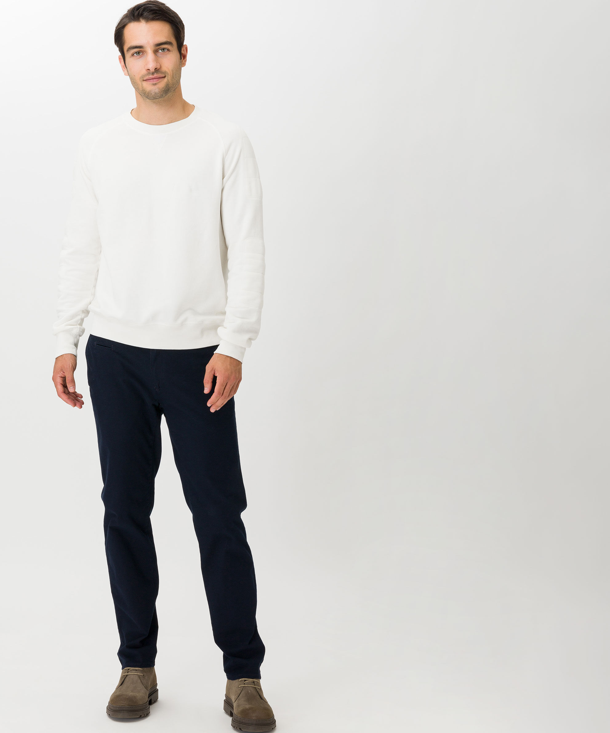 BRAX_222_23_811207_7882020_3