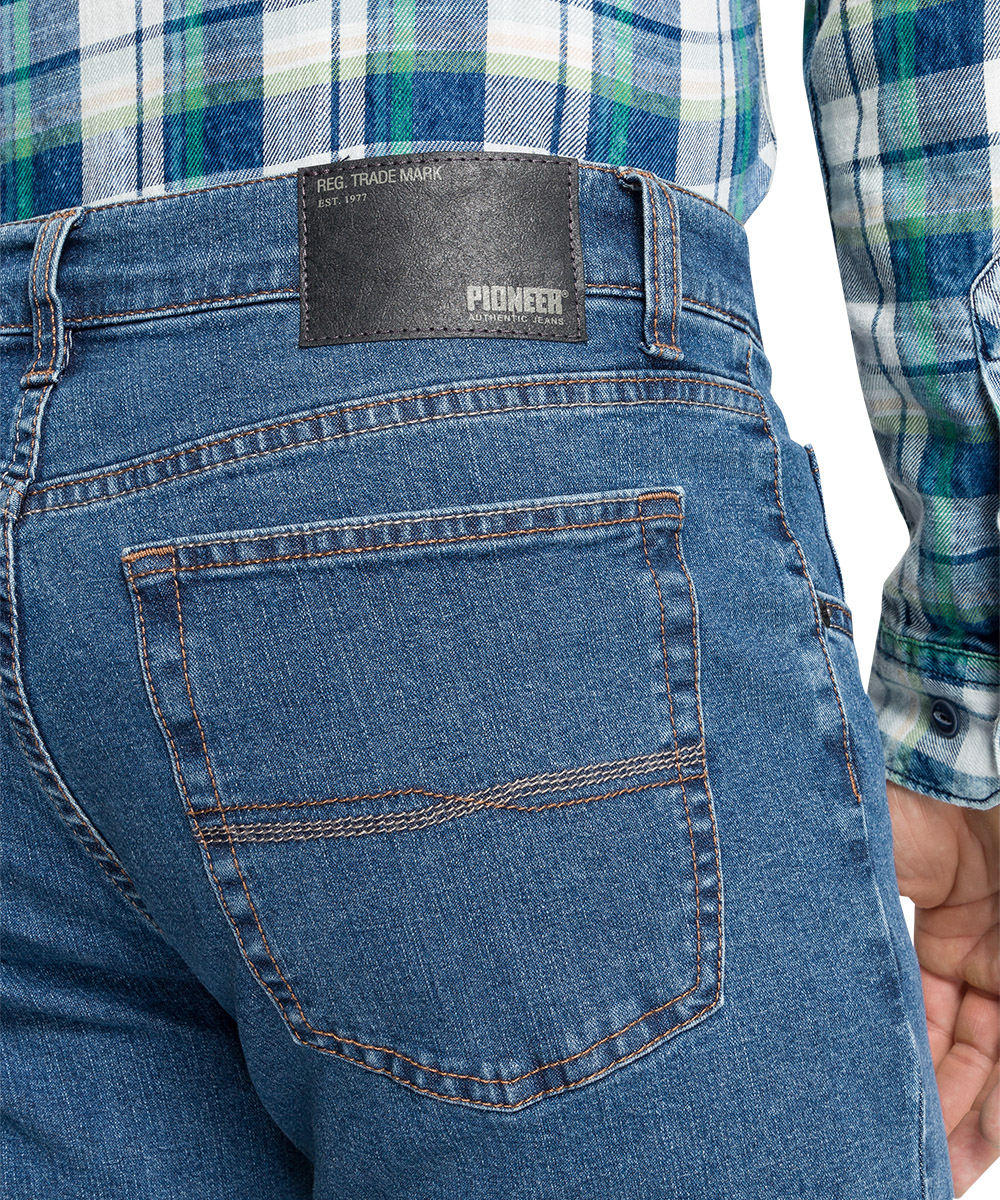 PIONEER_HerbstWinter-2021_6821_P01144100006388-6821_6