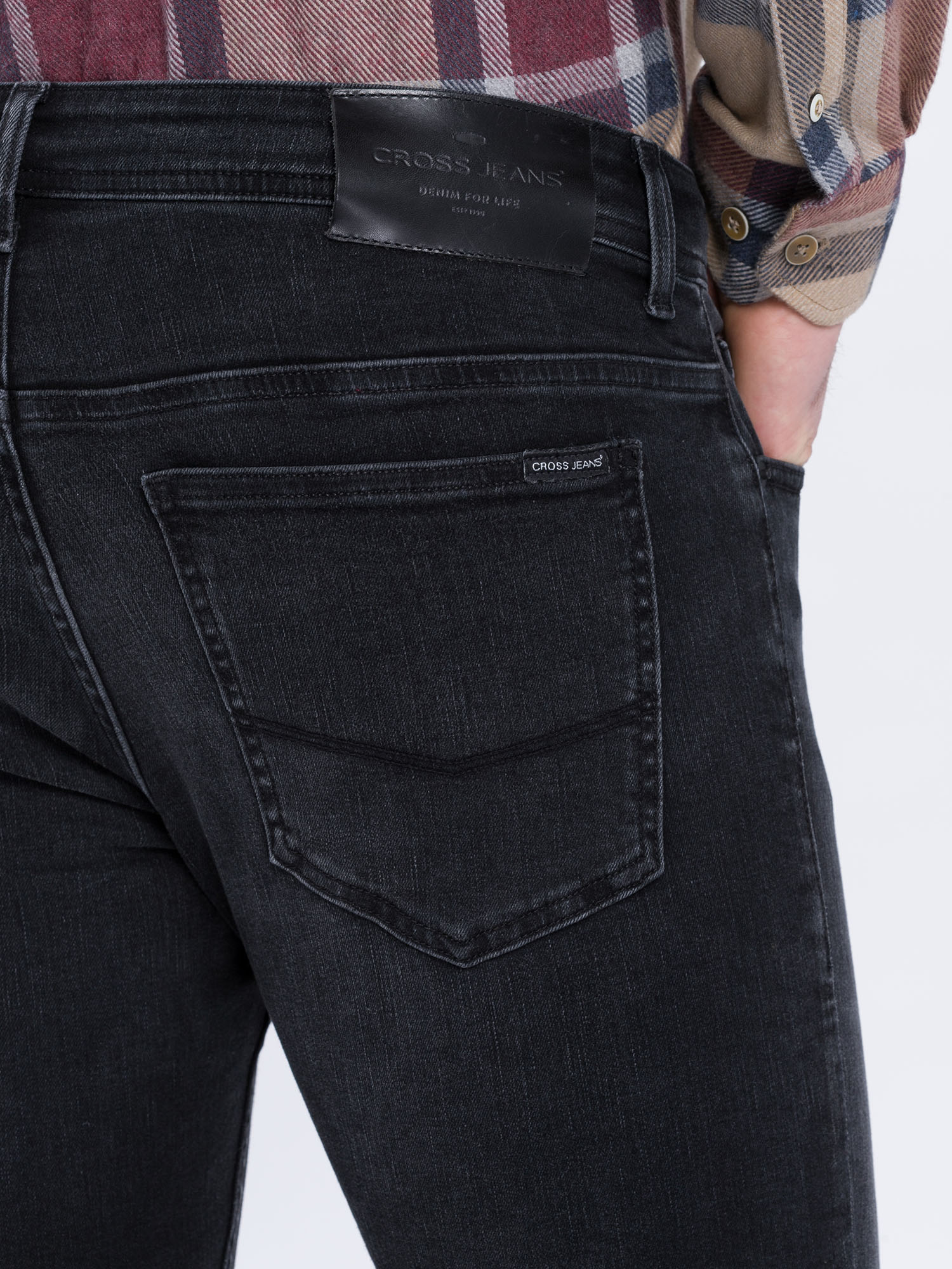 E_162_008_cross_jeans_null_5