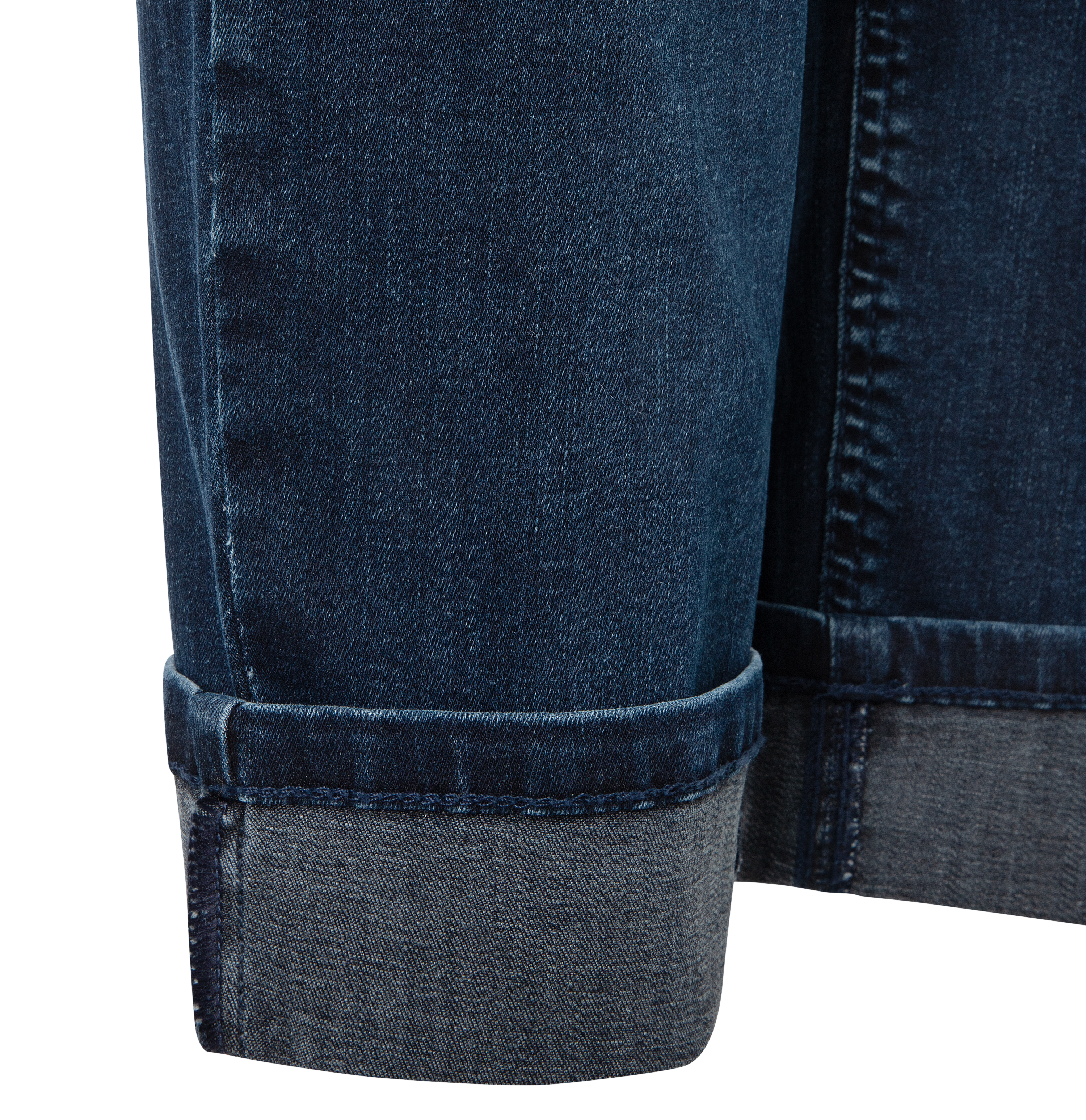 MAC_Early-Autumn-2025_D886_5714-90-0387L-D886_7-jpg