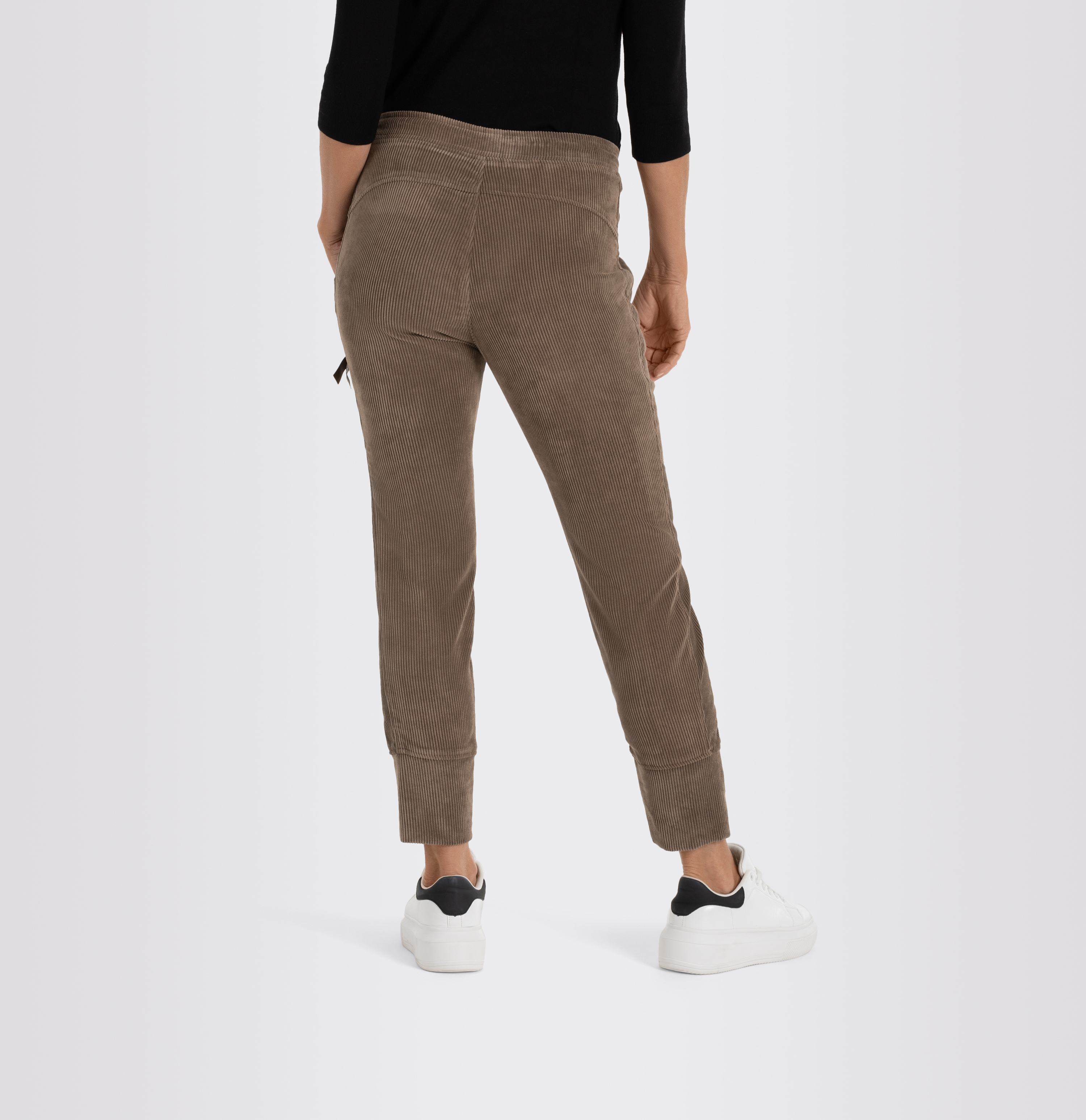 MAC_Autumn-2022_657_2750-00-0410-657_2