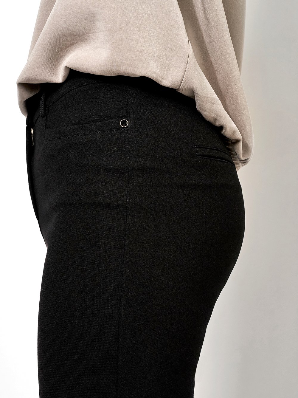 TONI_FS26-NOS_891_61-021214-11_4-jpg