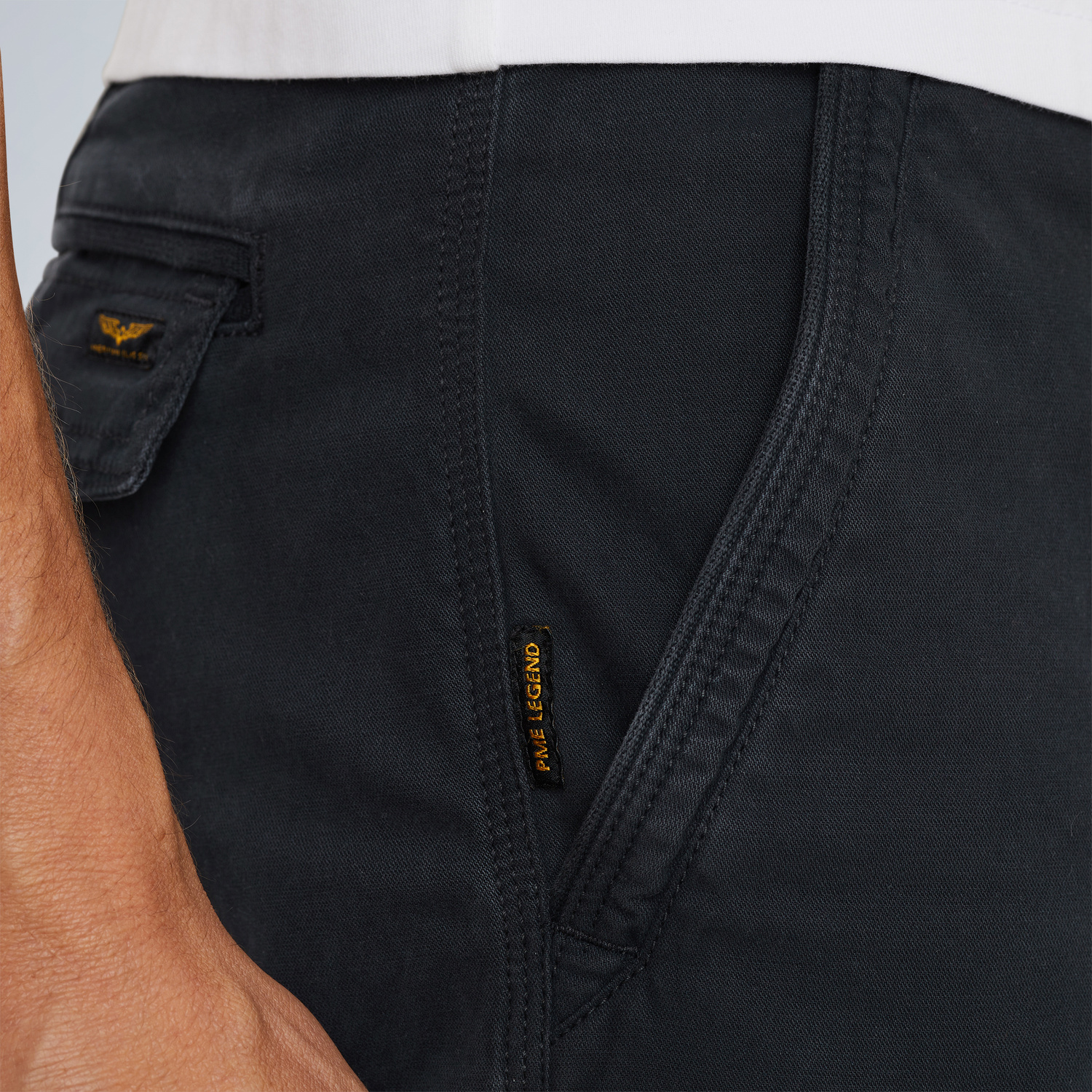 PSH2503650-5281_model_6-jpg