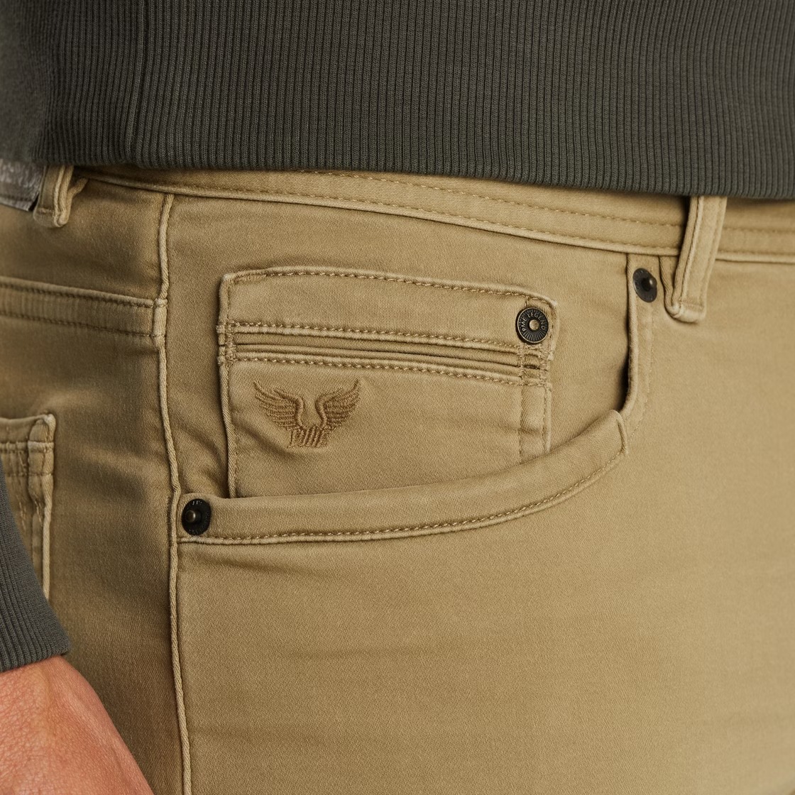 jb20vbWVkaWEvMTc0NTI0MDU2OS9jYXRhbG9nL3Byb2R1Y3QvdXBsb2FkL1BUUjI1MDY2MTgtODIyNV9tb2RlbF80LmpwZw-jpeg