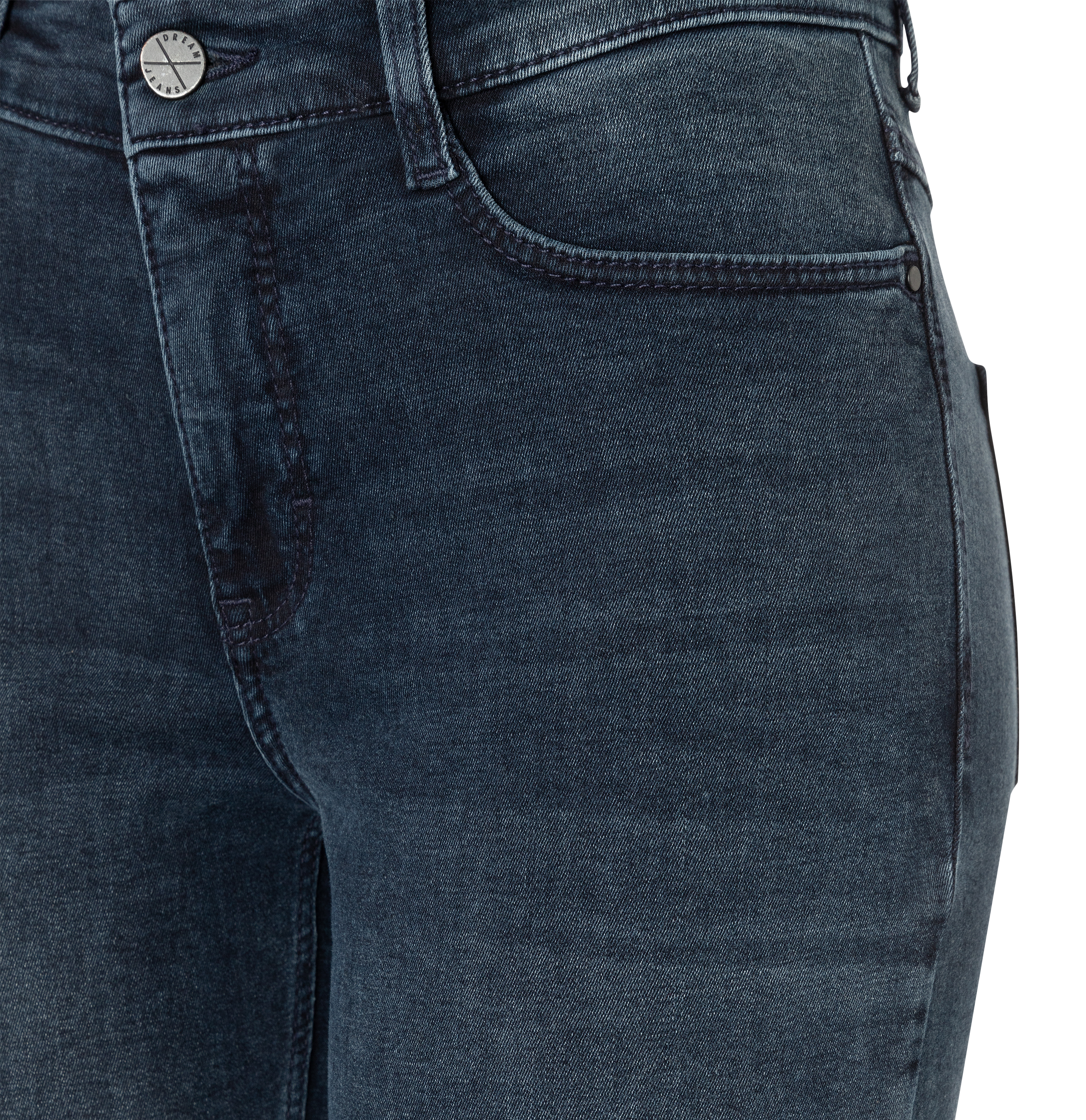 MAC_Early-Autumn-2025_D872_5401-90-0355-D872_6-jpg-Ms3Y