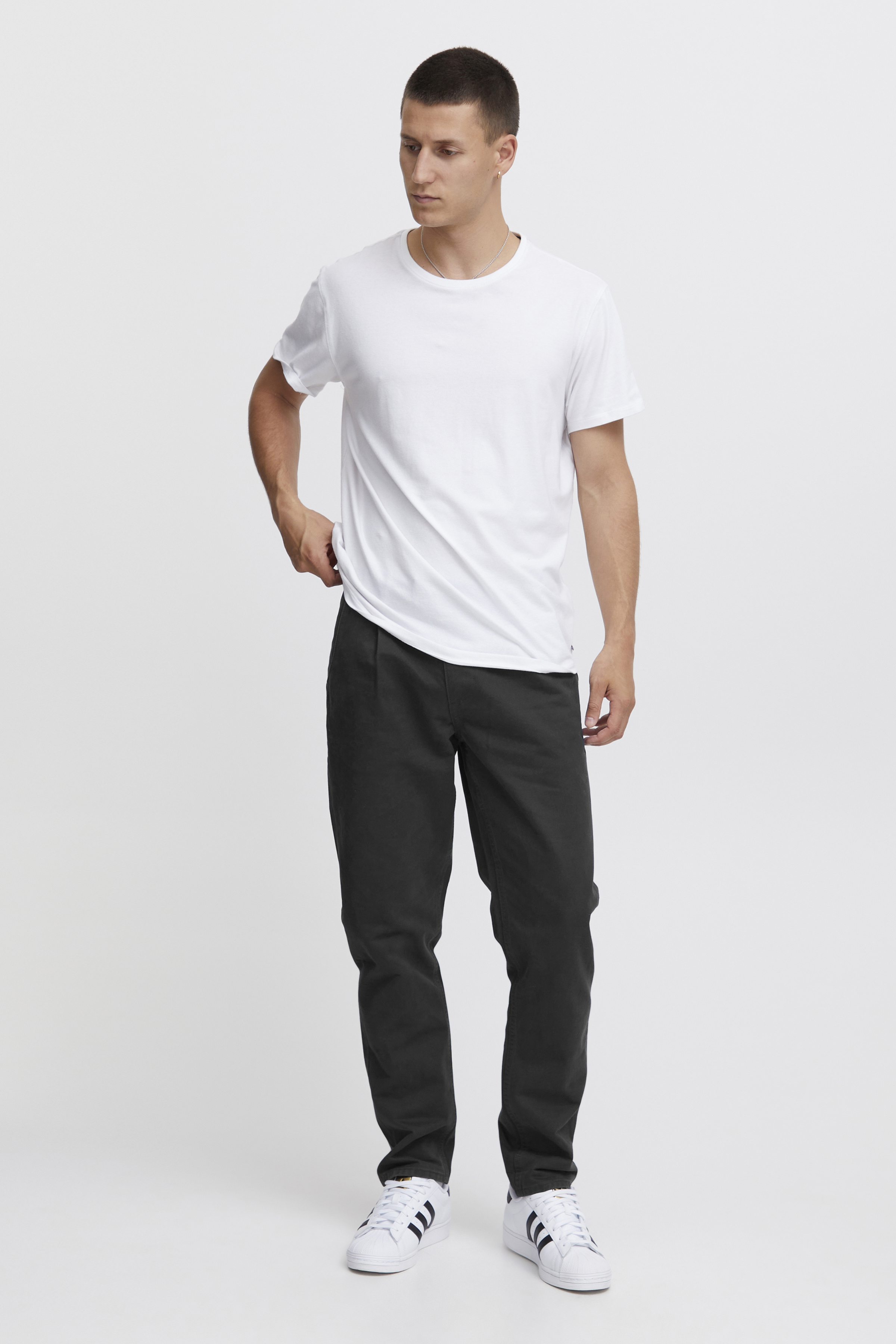 20715993_194007_400-jpg