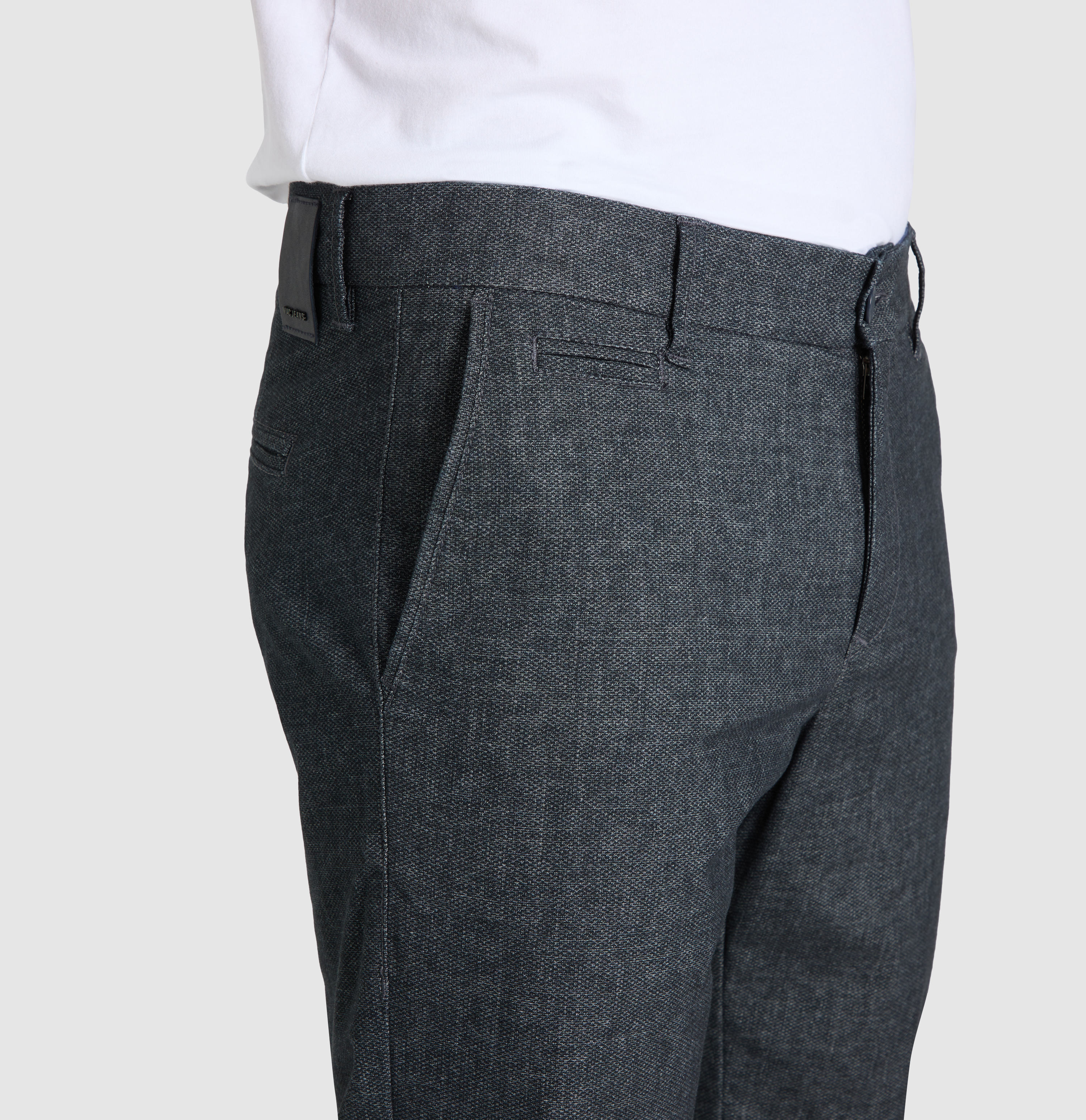 MAC_Early-Autumn-2025_199B_6332-91-0736L-199B_6-jpg