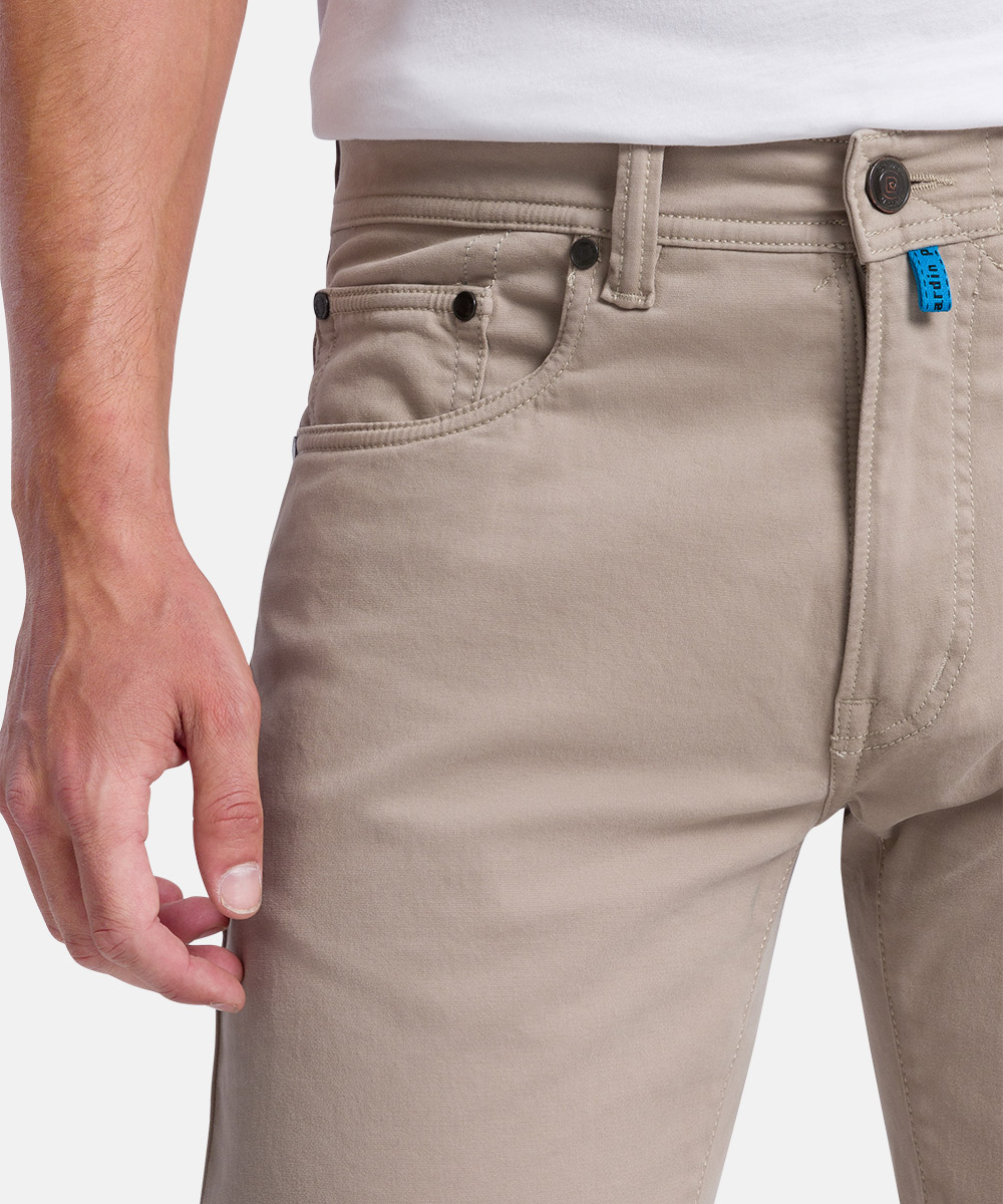 Pierre-Cardi_FruhjahrSommer-2023_11