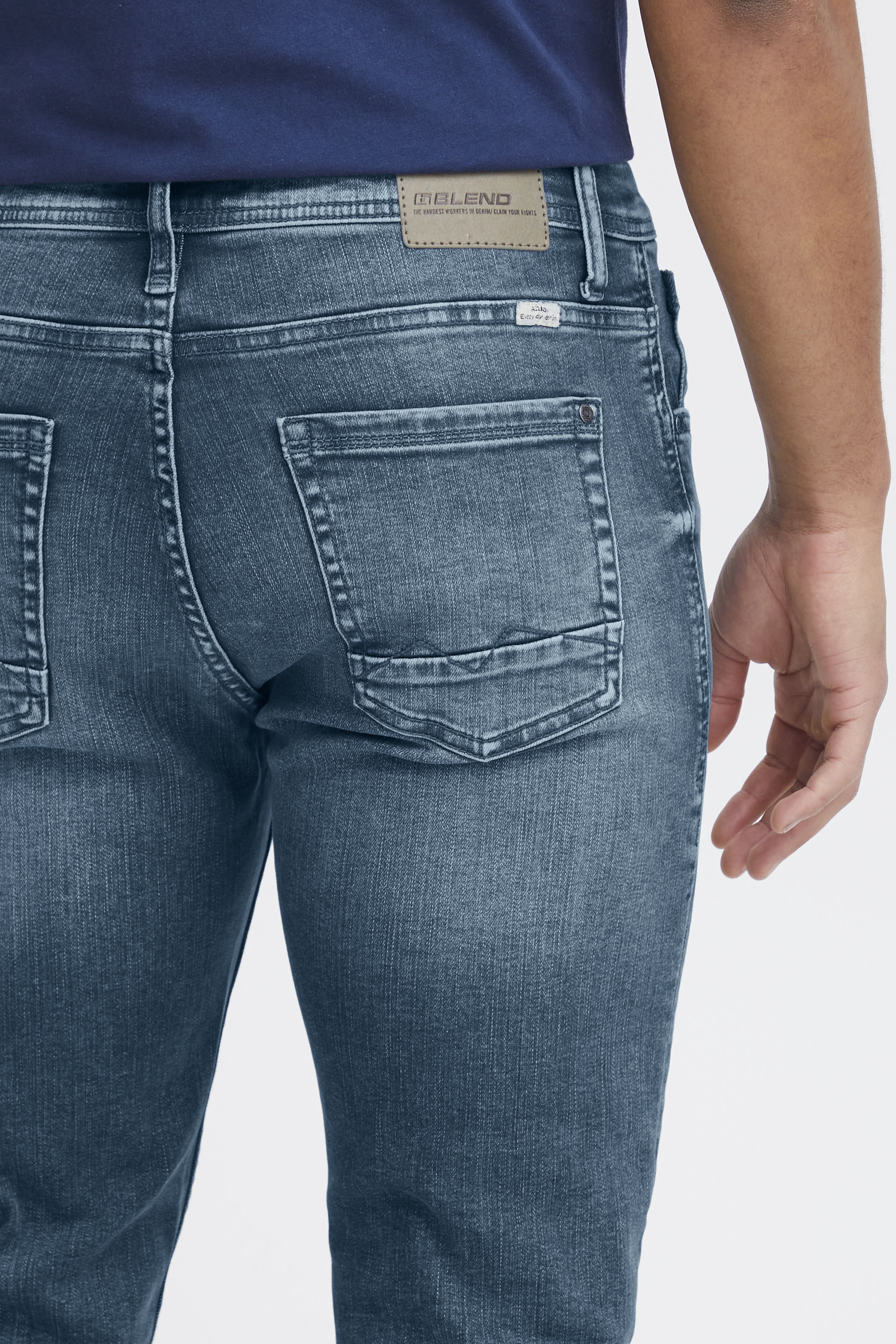 20707721_202901_360-jpg