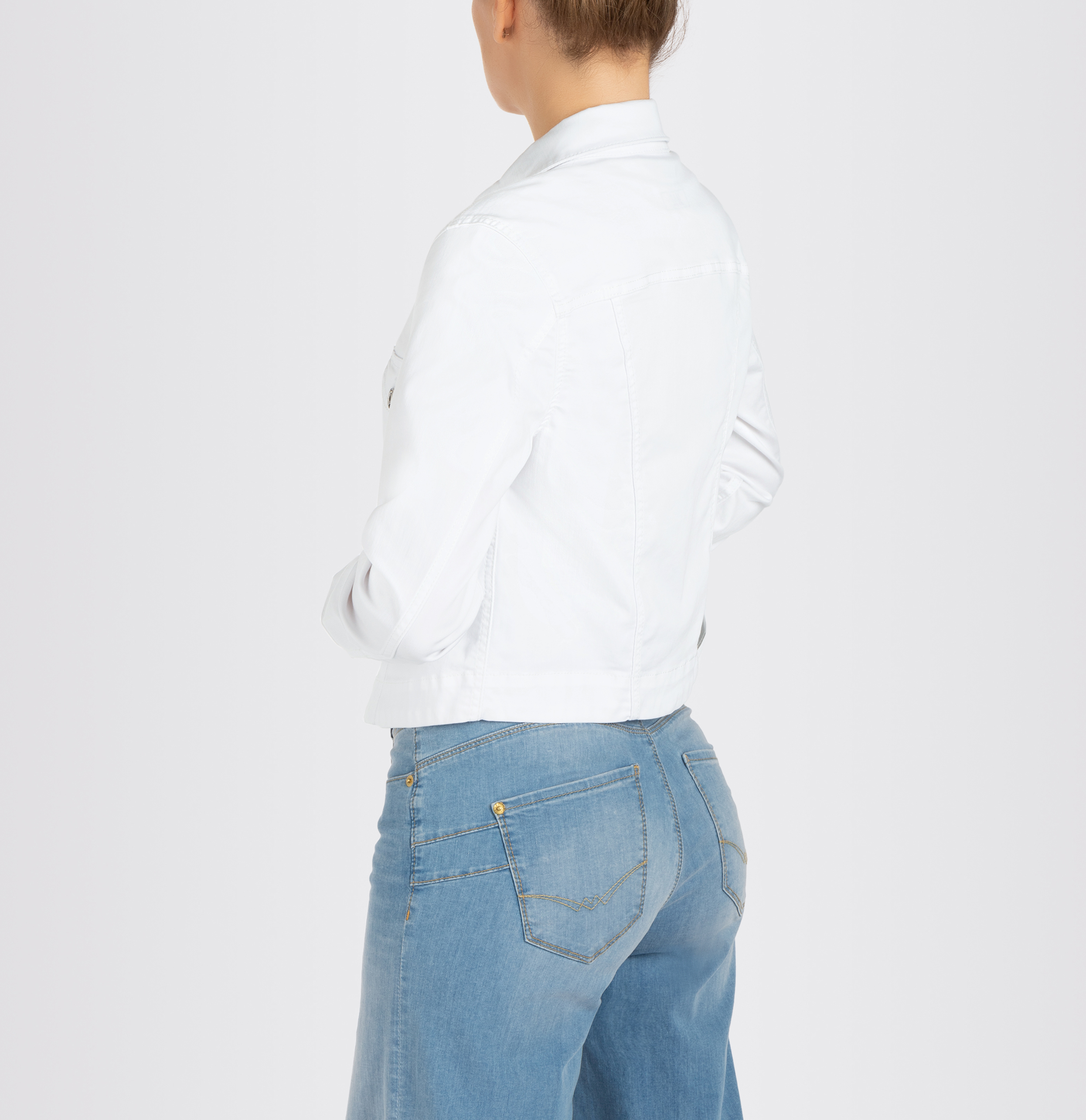 MAC_Spring-2025_D010_0104-90-0391-D010_10-jpg