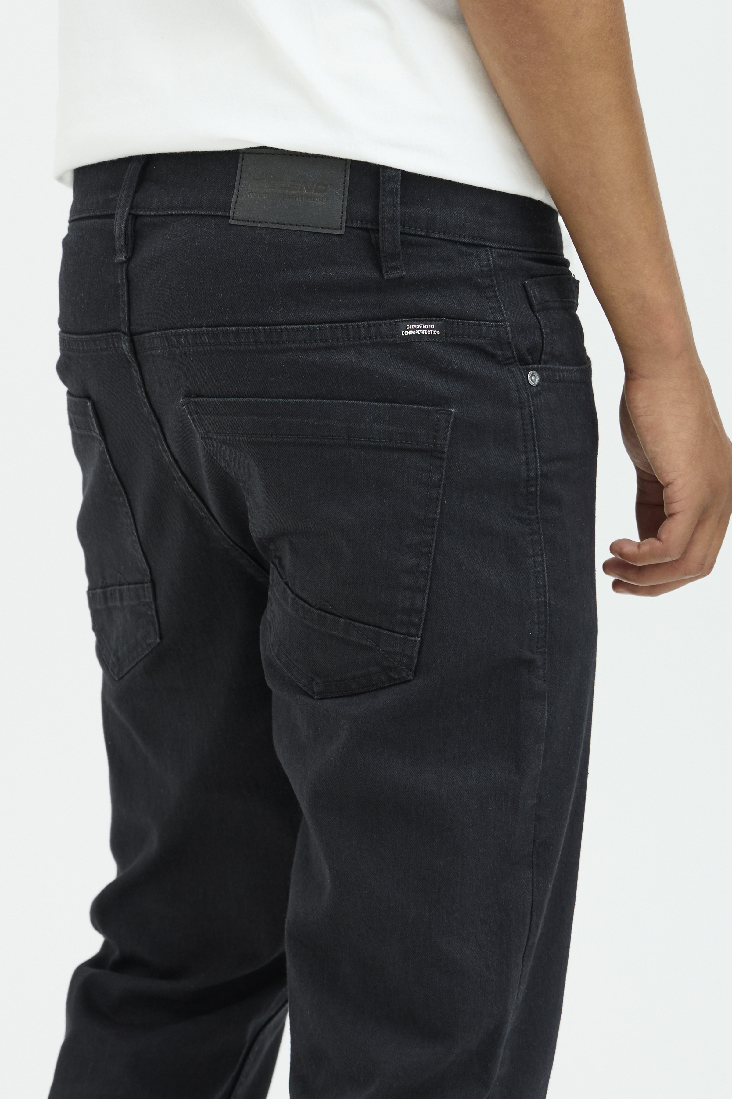 20717112_203281_360-jpg