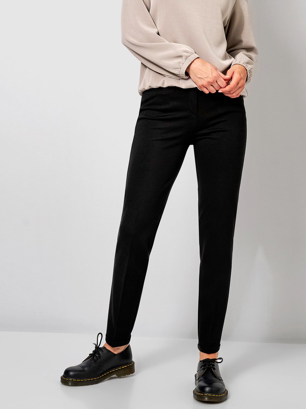 TONI_FS26-NOS_891_61-021214-11_2-jpg