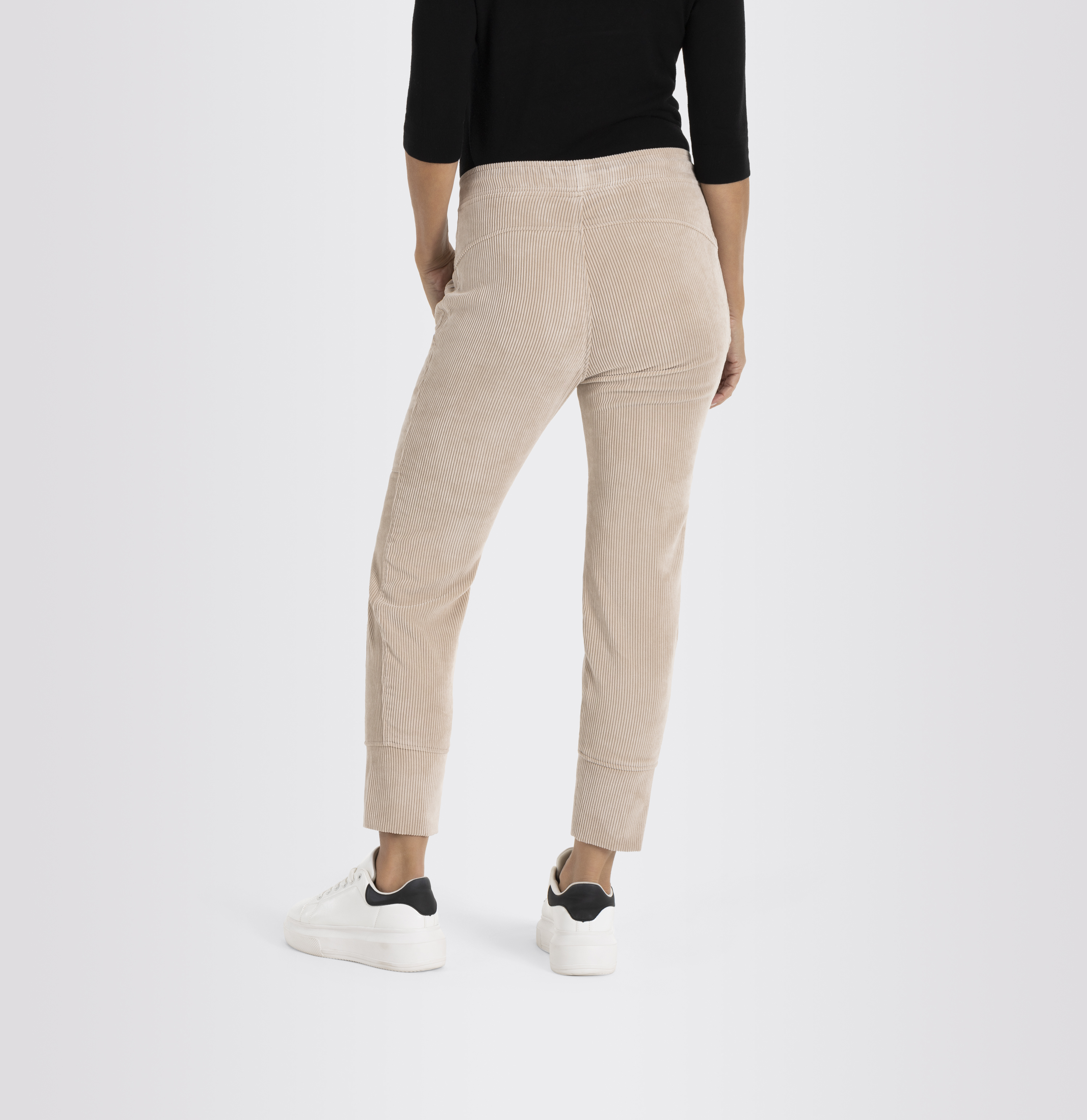 MAC_Autumn-2022_215_2750-00-0410-215_5