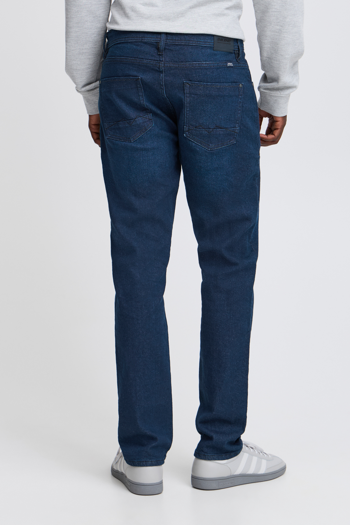 20715710_203280_550-jpg